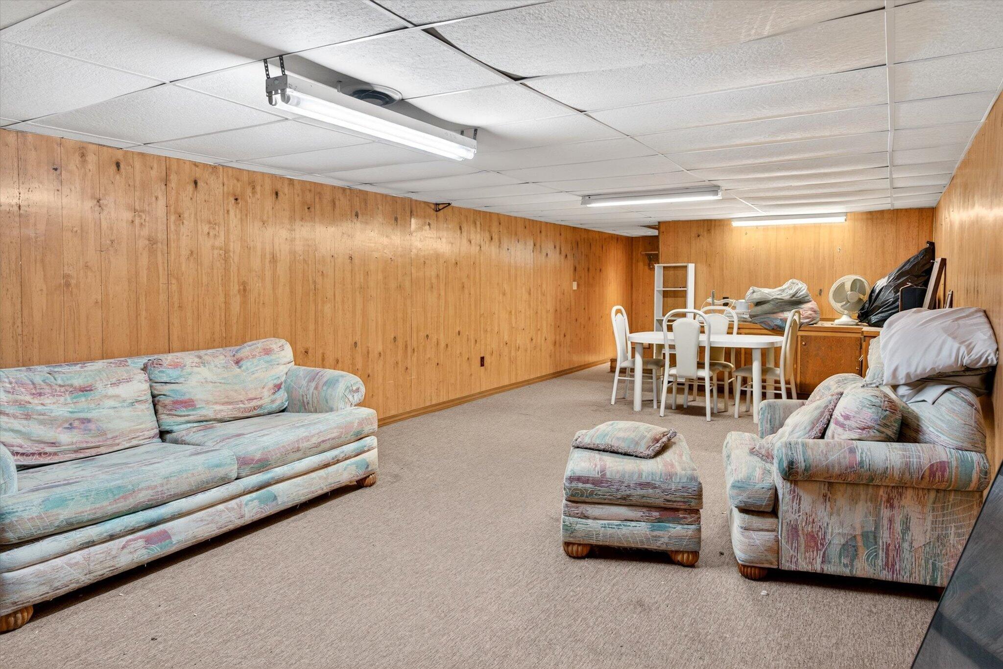 17258 Highway B Property Photo 27