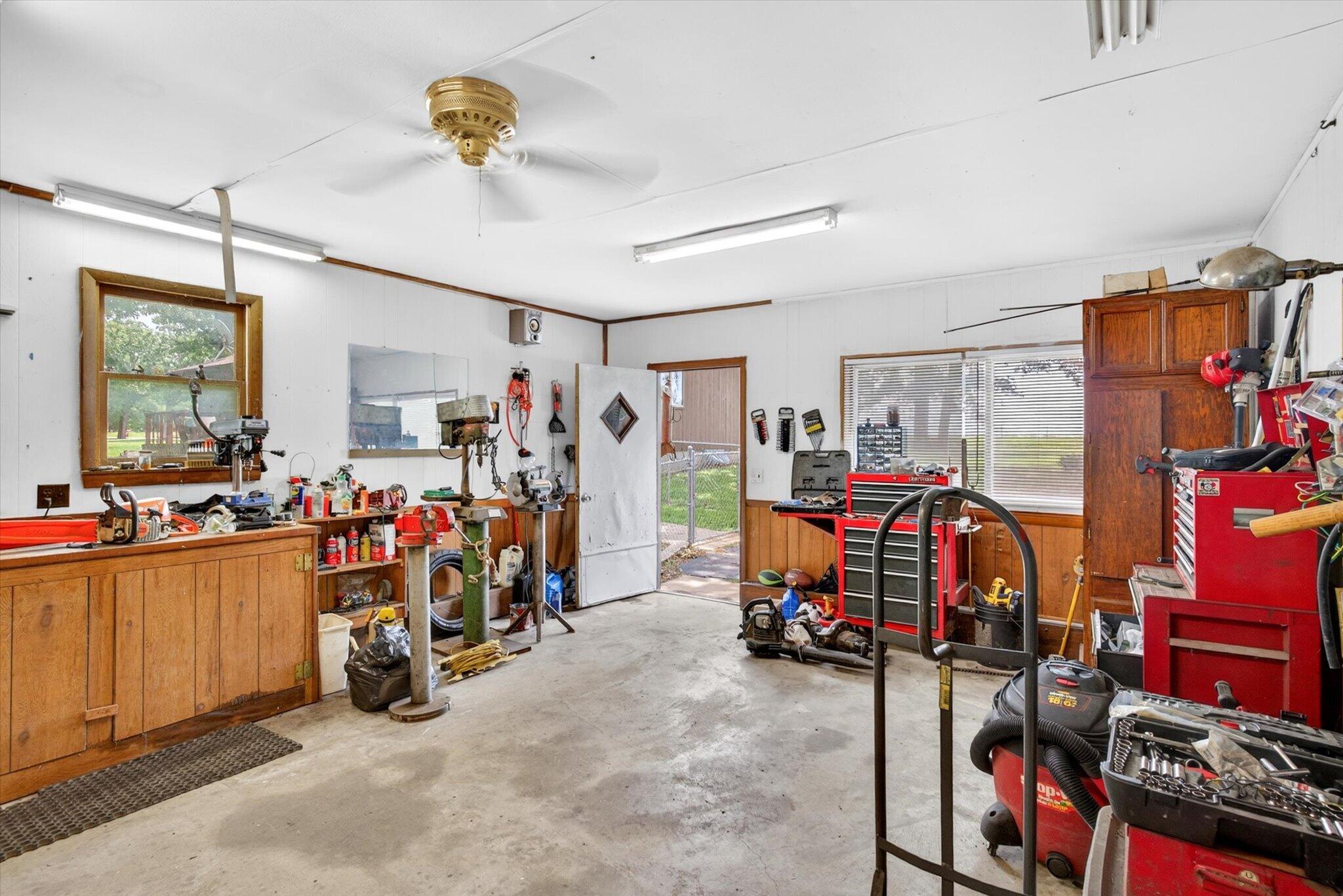 17258 Highway B Property Photo 36