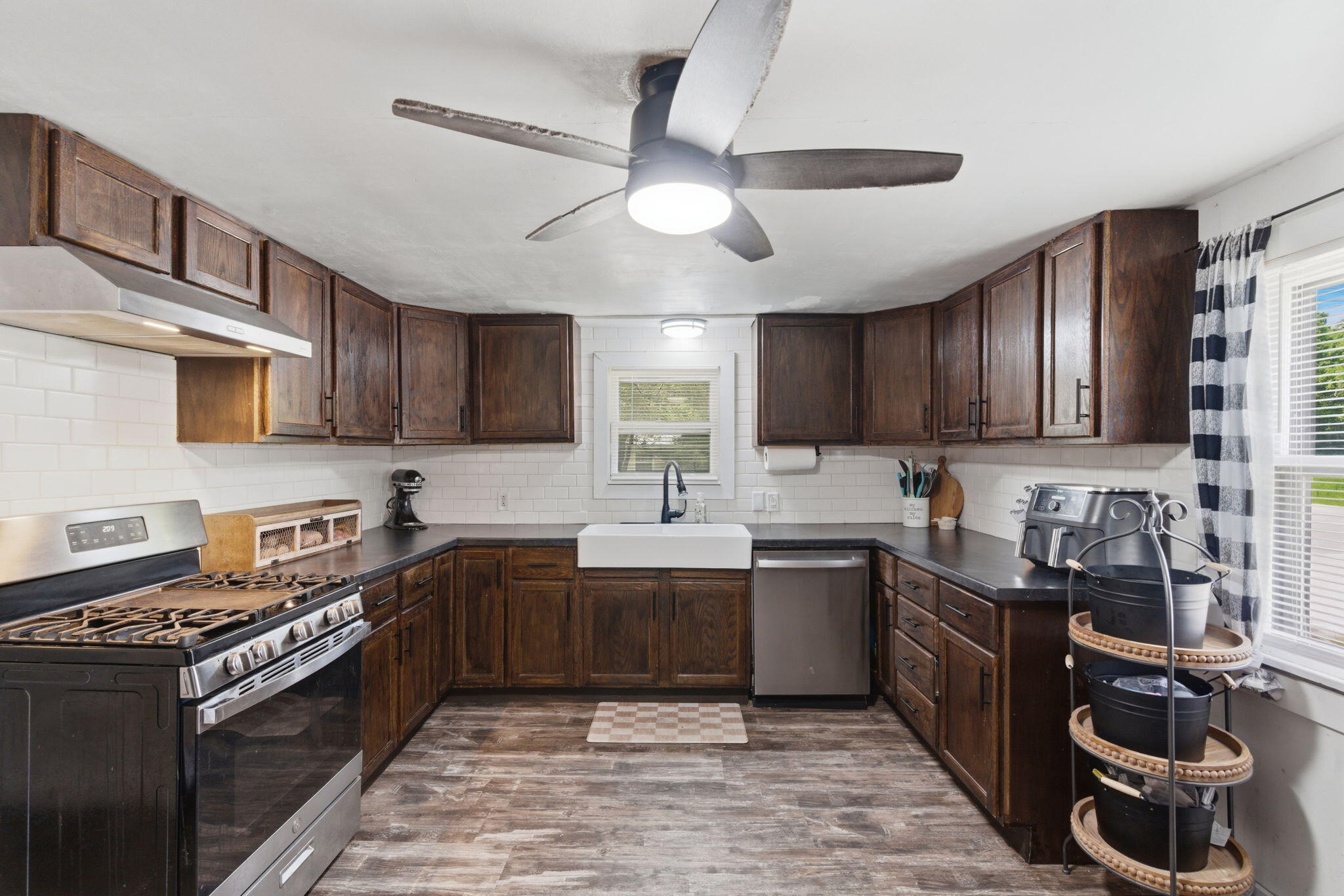 502 South Pear Street Property Photo 17