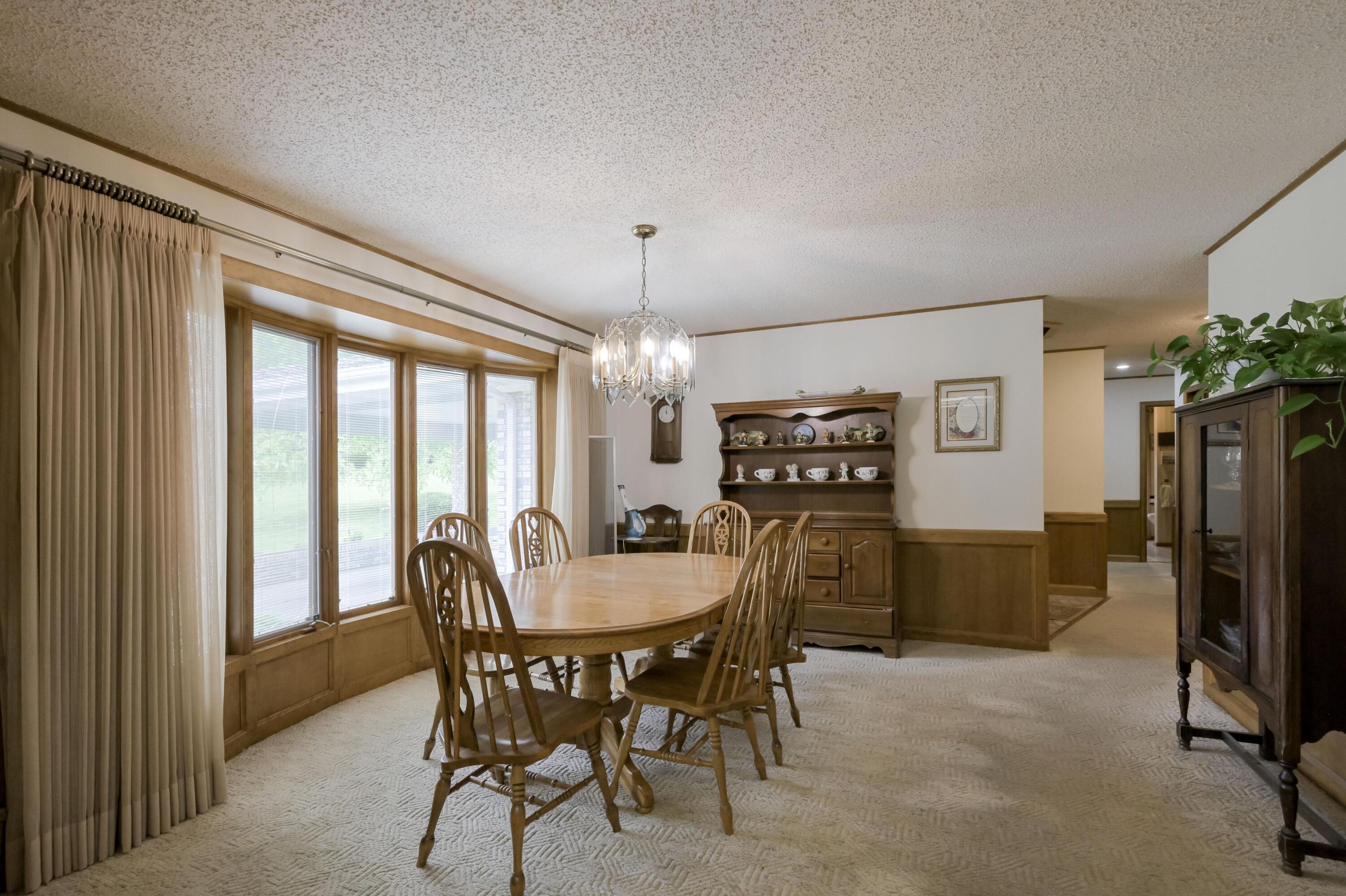 375 Glenwood Circle Property Photo 13