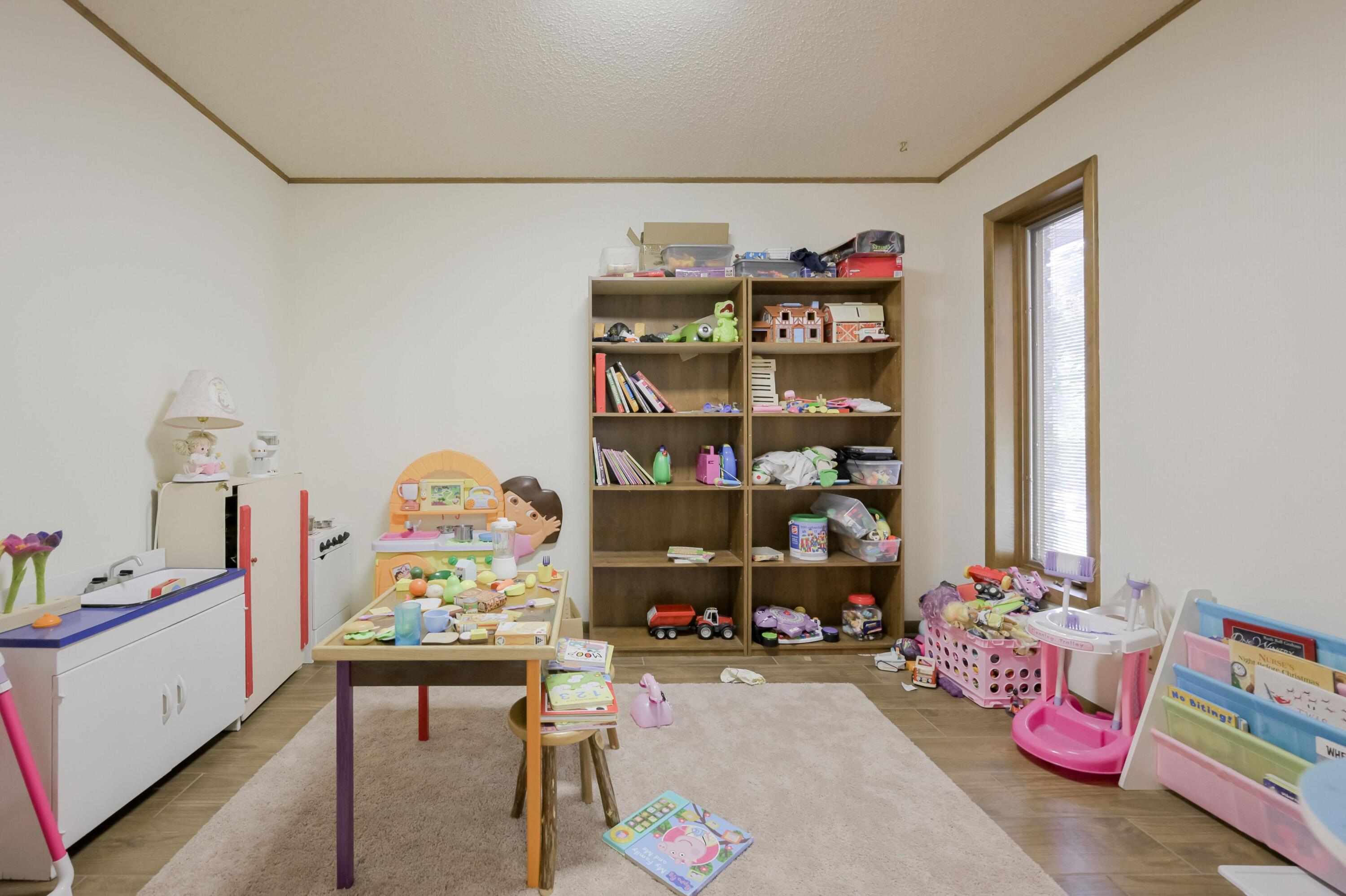 375 Glenwood Circle Property Photo 43