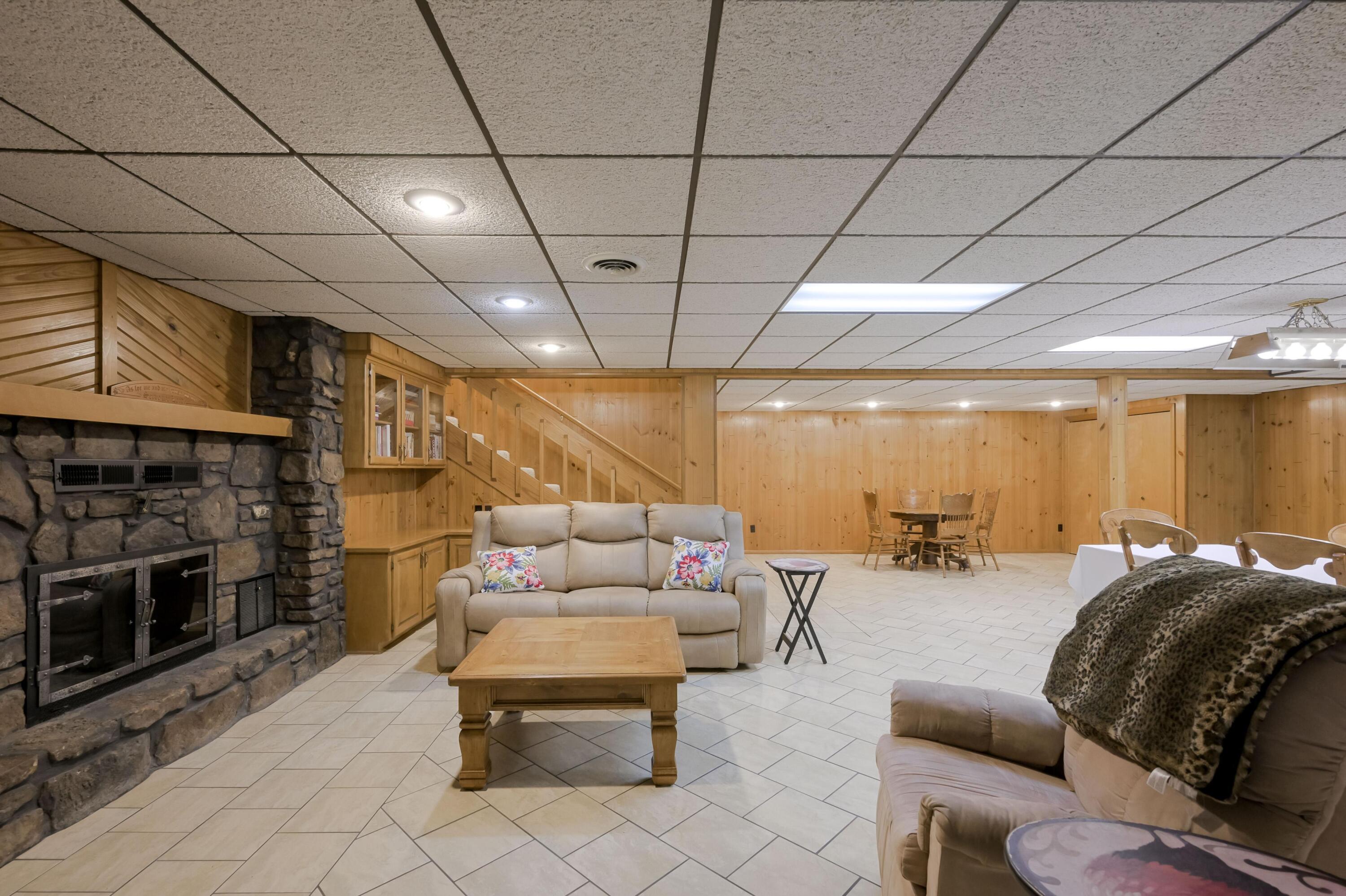375 Glenwood Circle Property Photo 48
