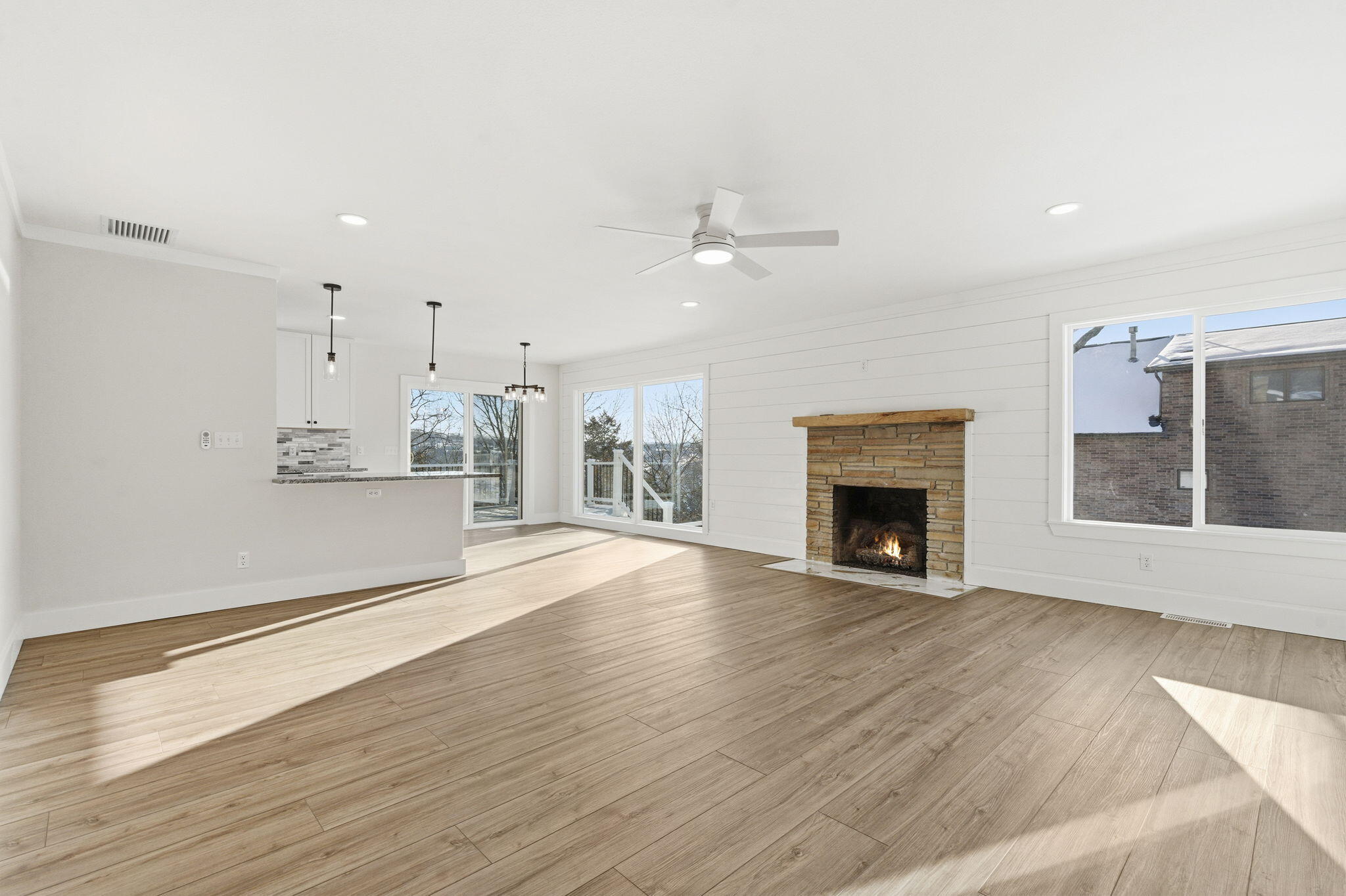 139 Lakeshore Drive Property Photo 2
