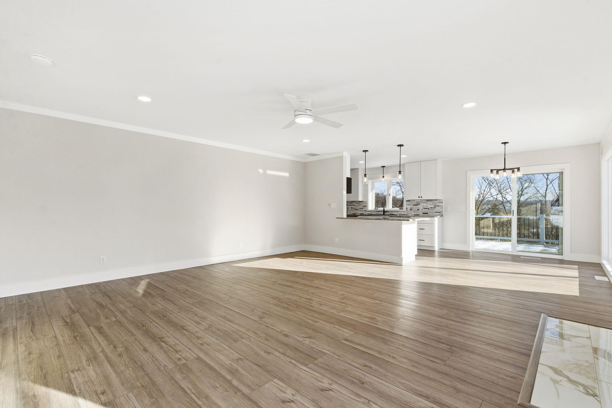 139 Lakeshore Drive Property Photo 7