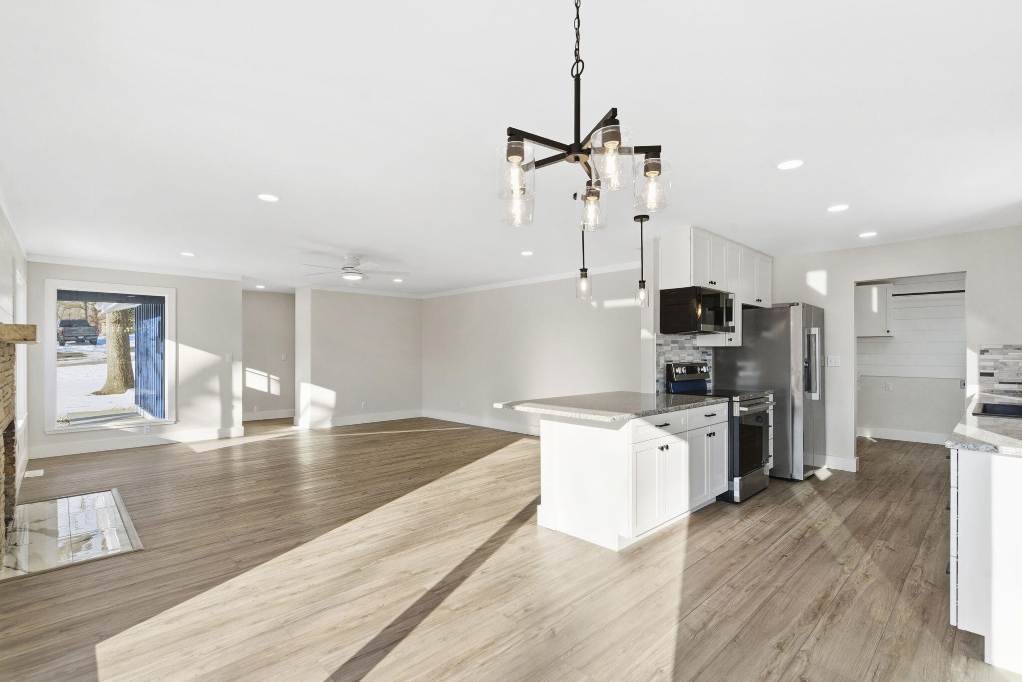 139 Lakeshore Drive Property Photo 12