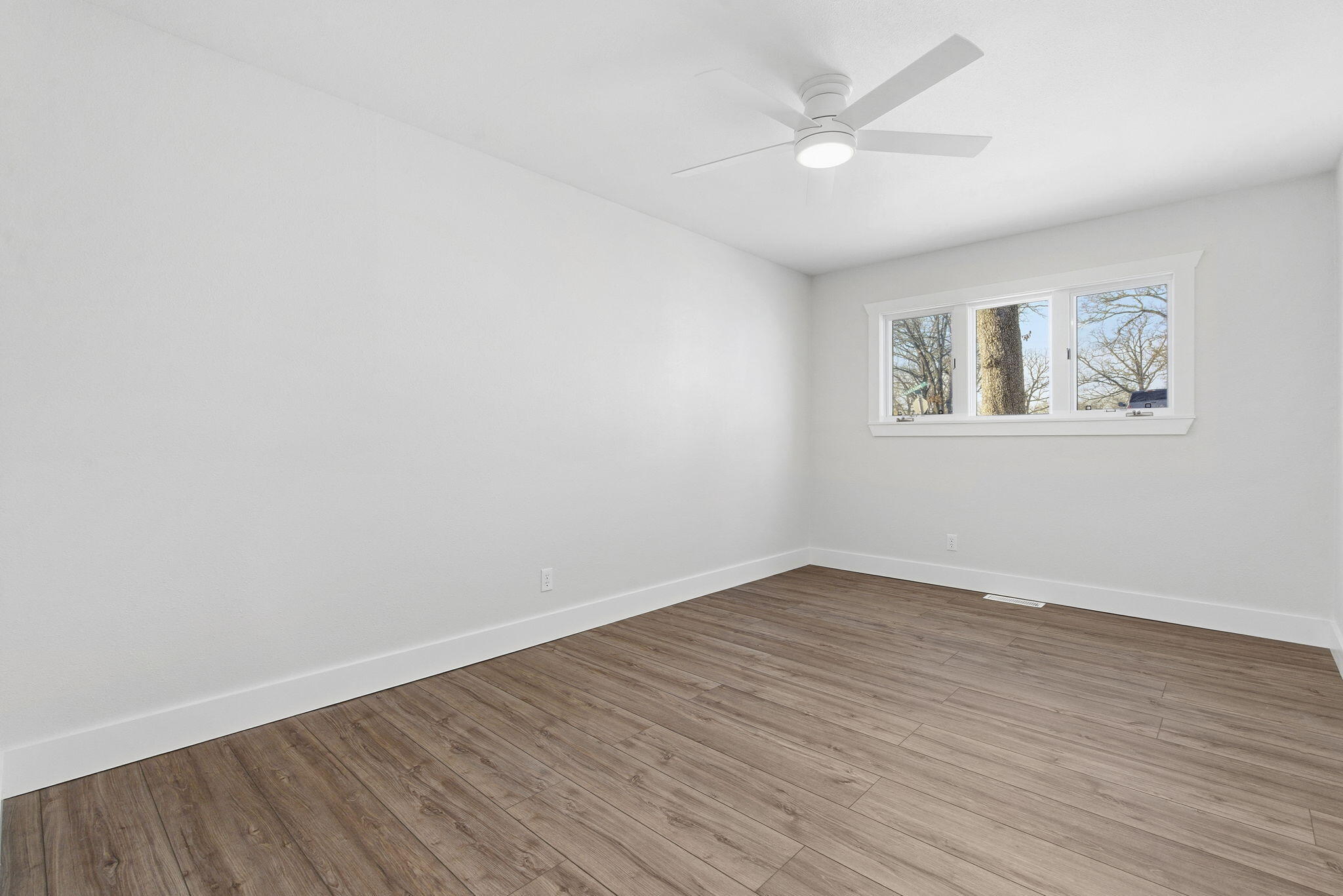 139 Lakeshore Drive Property Photo 15