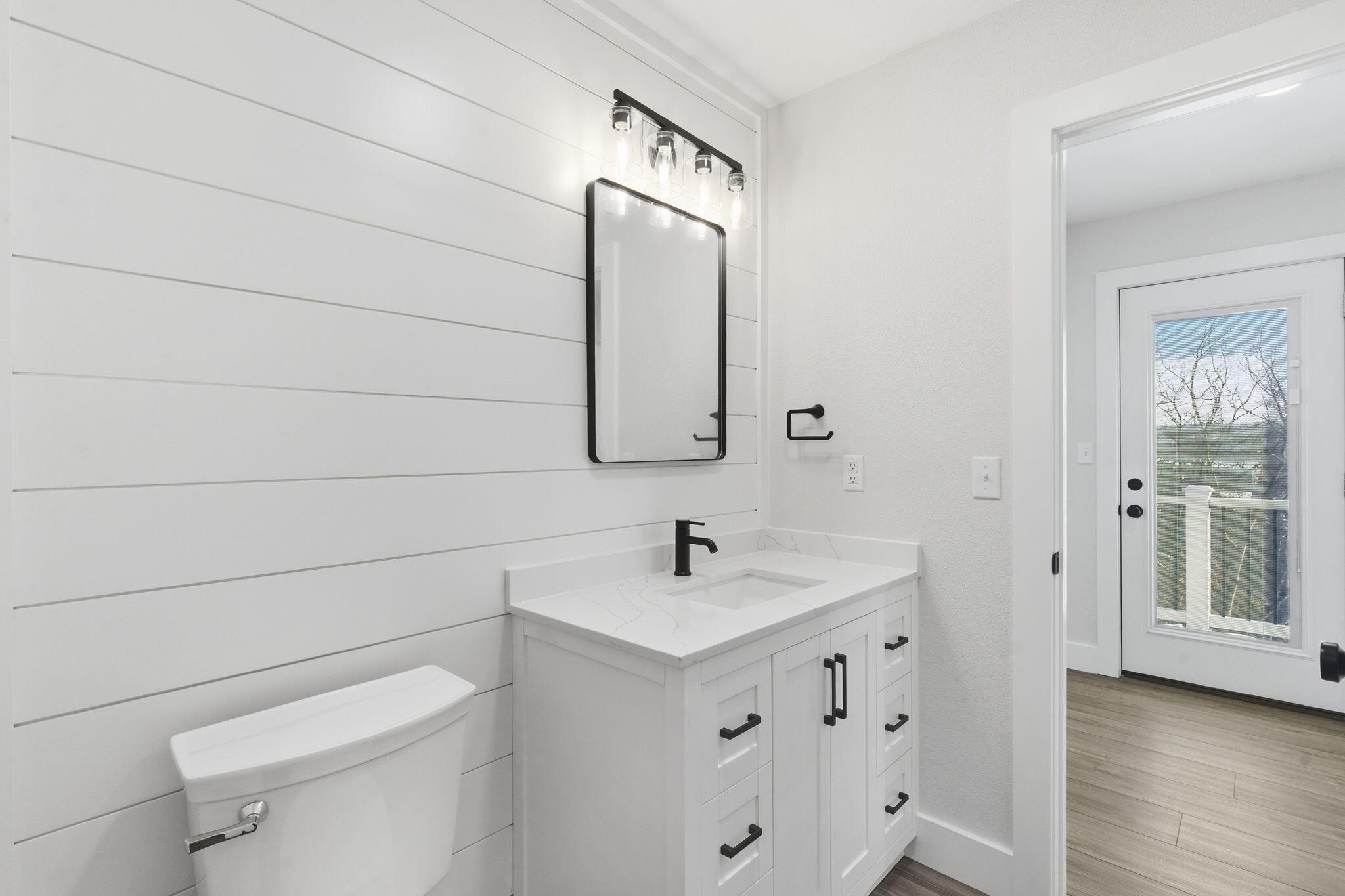 139 Lakeshore Drive Property Photo 25