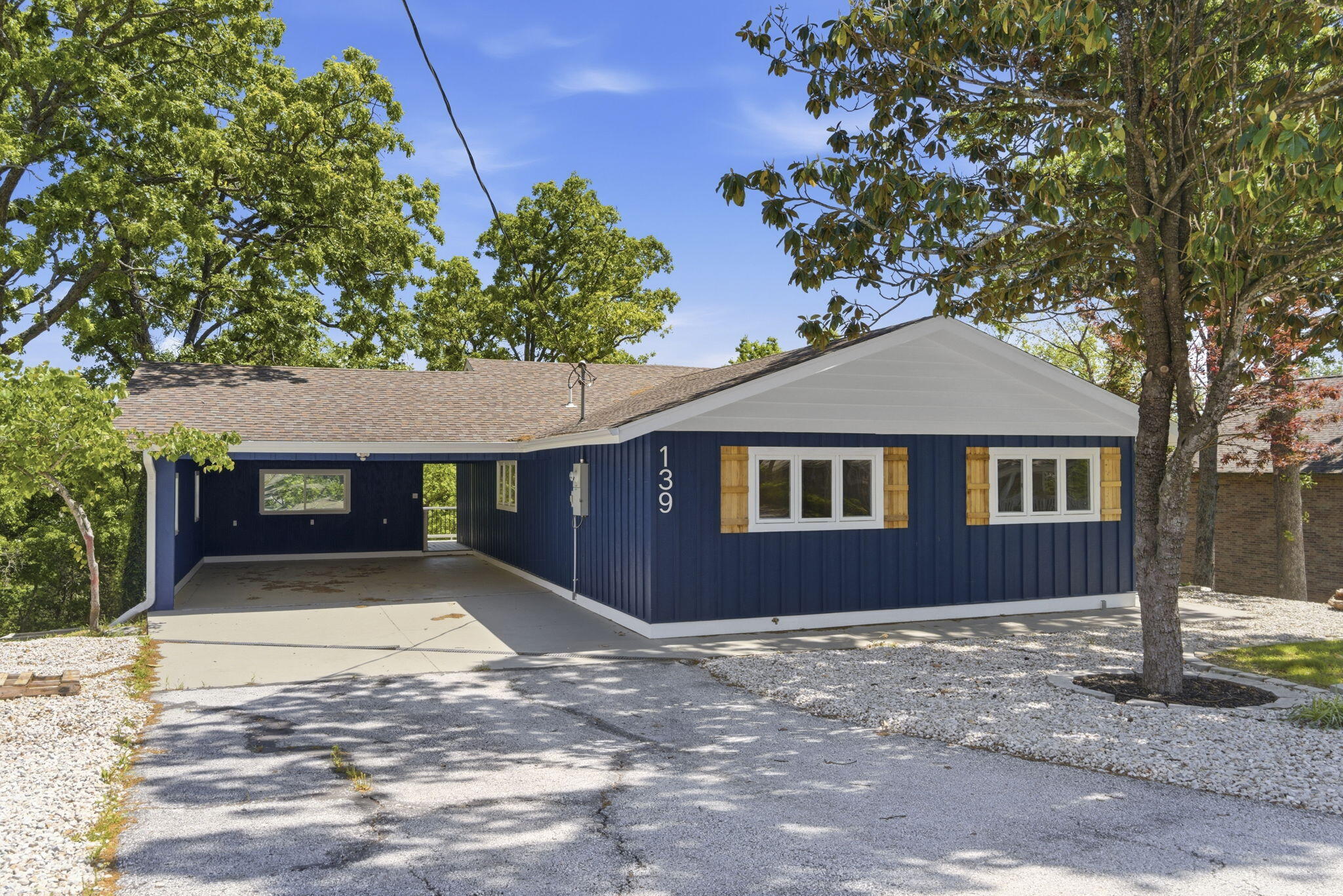 139 Lakeshore Drive Property Photo 29