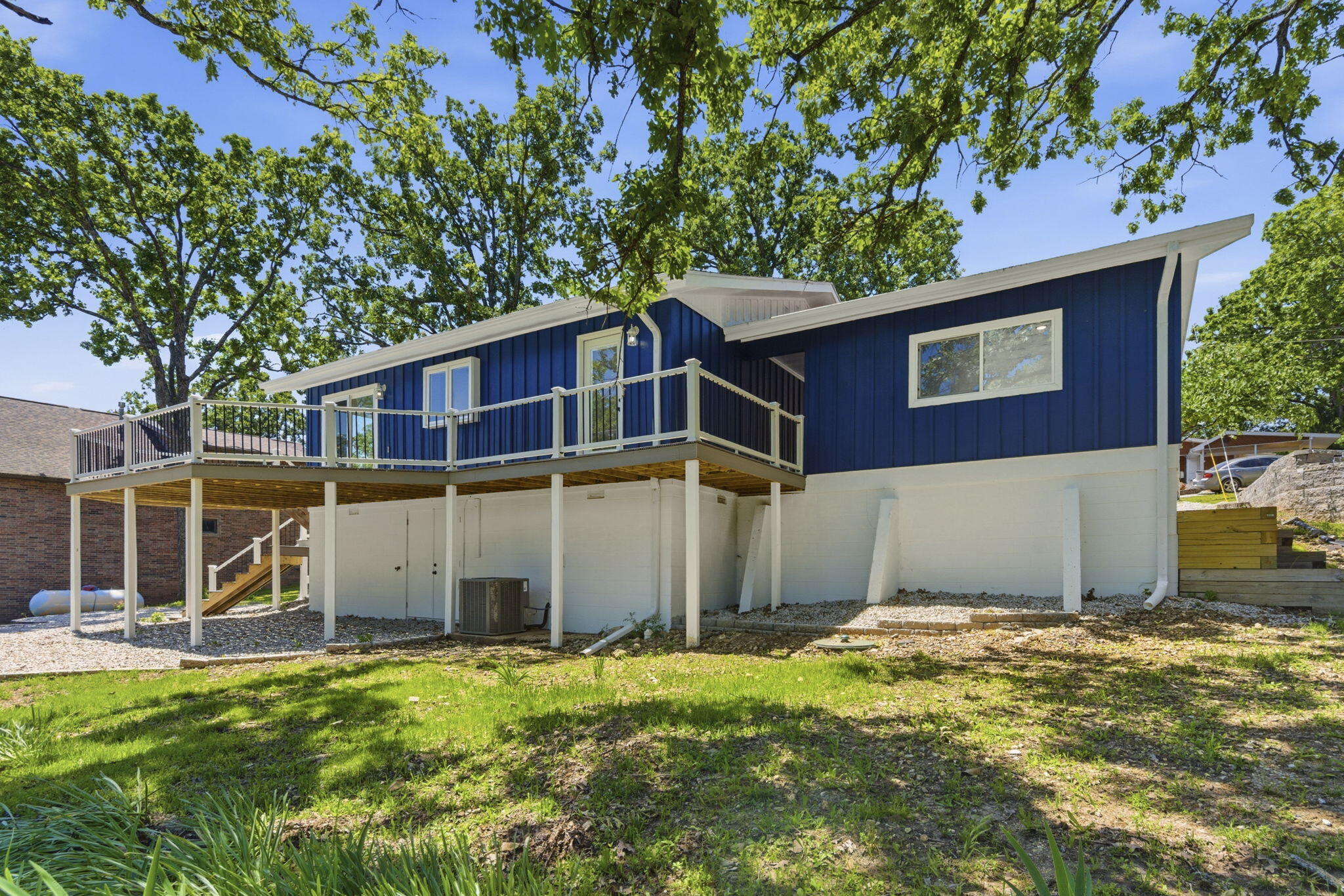 139 Lakeshore Drive Property Photo 42