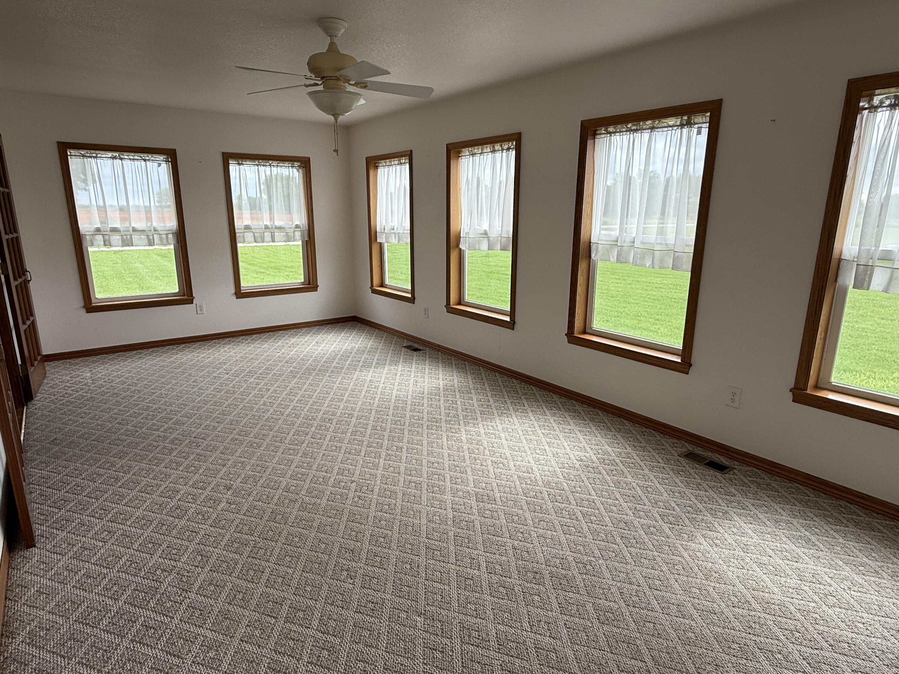 26001 Highway Ee Property Photo 5