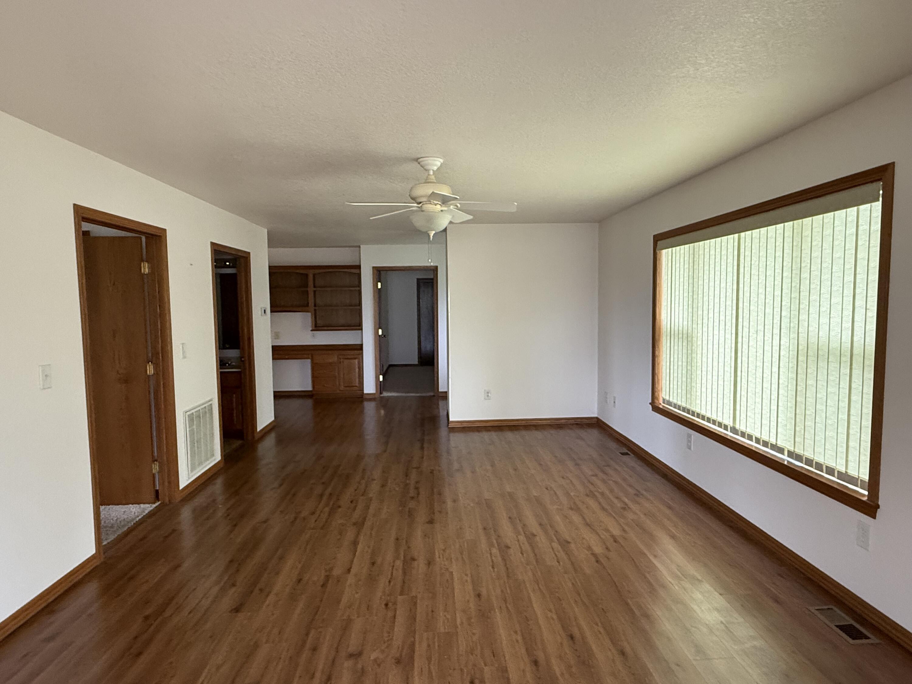 26001 Highway Ee Property Photo 7