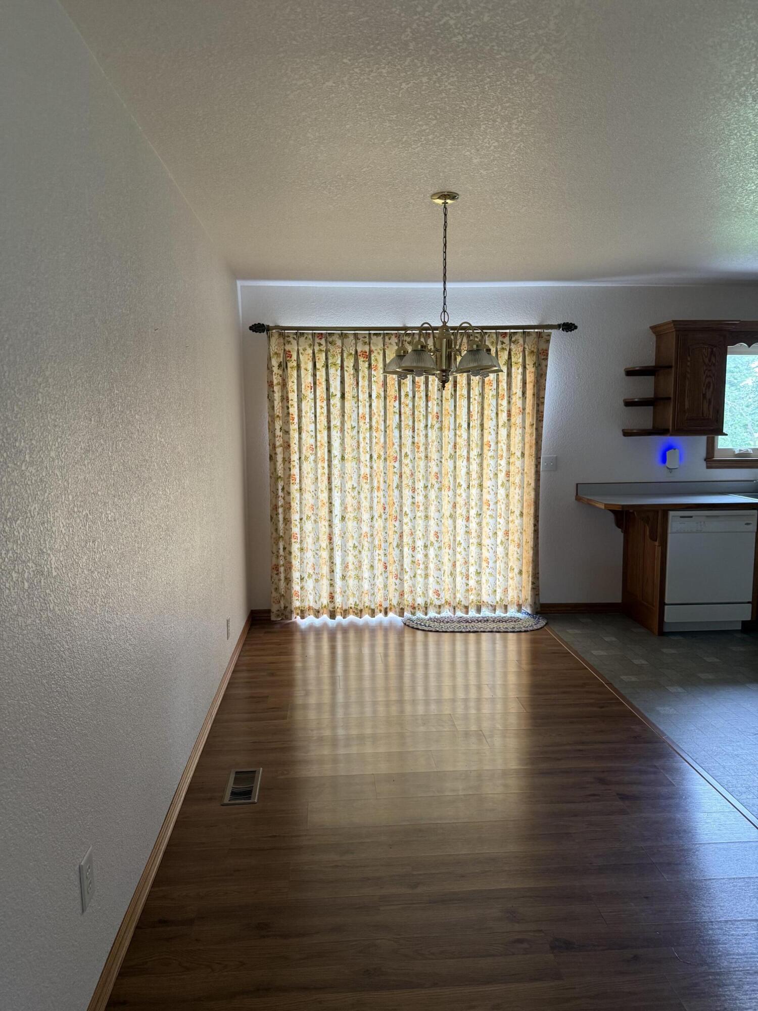 26001 Highway Ee Property Photo 14