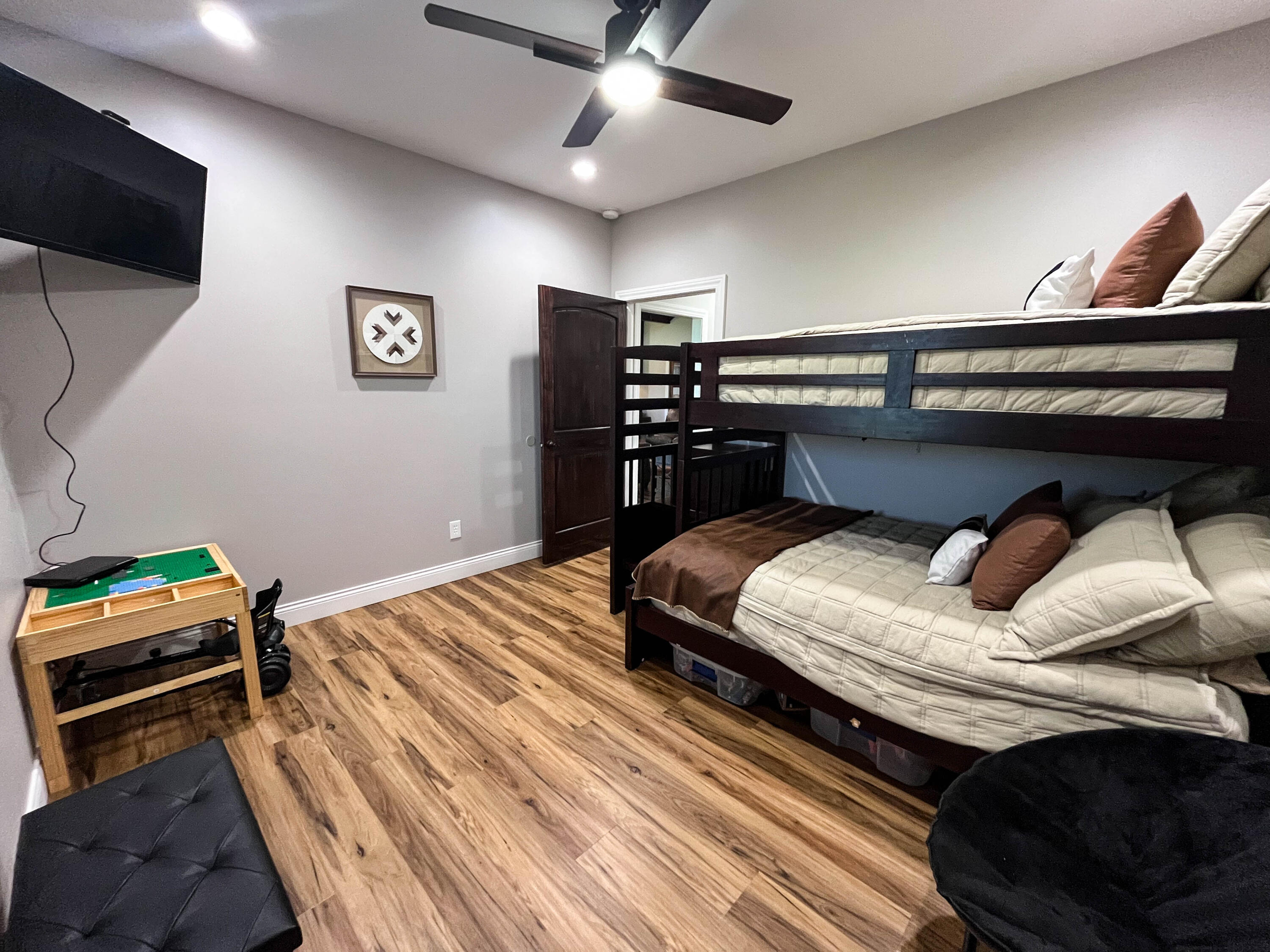 60325865 Property Photo 48