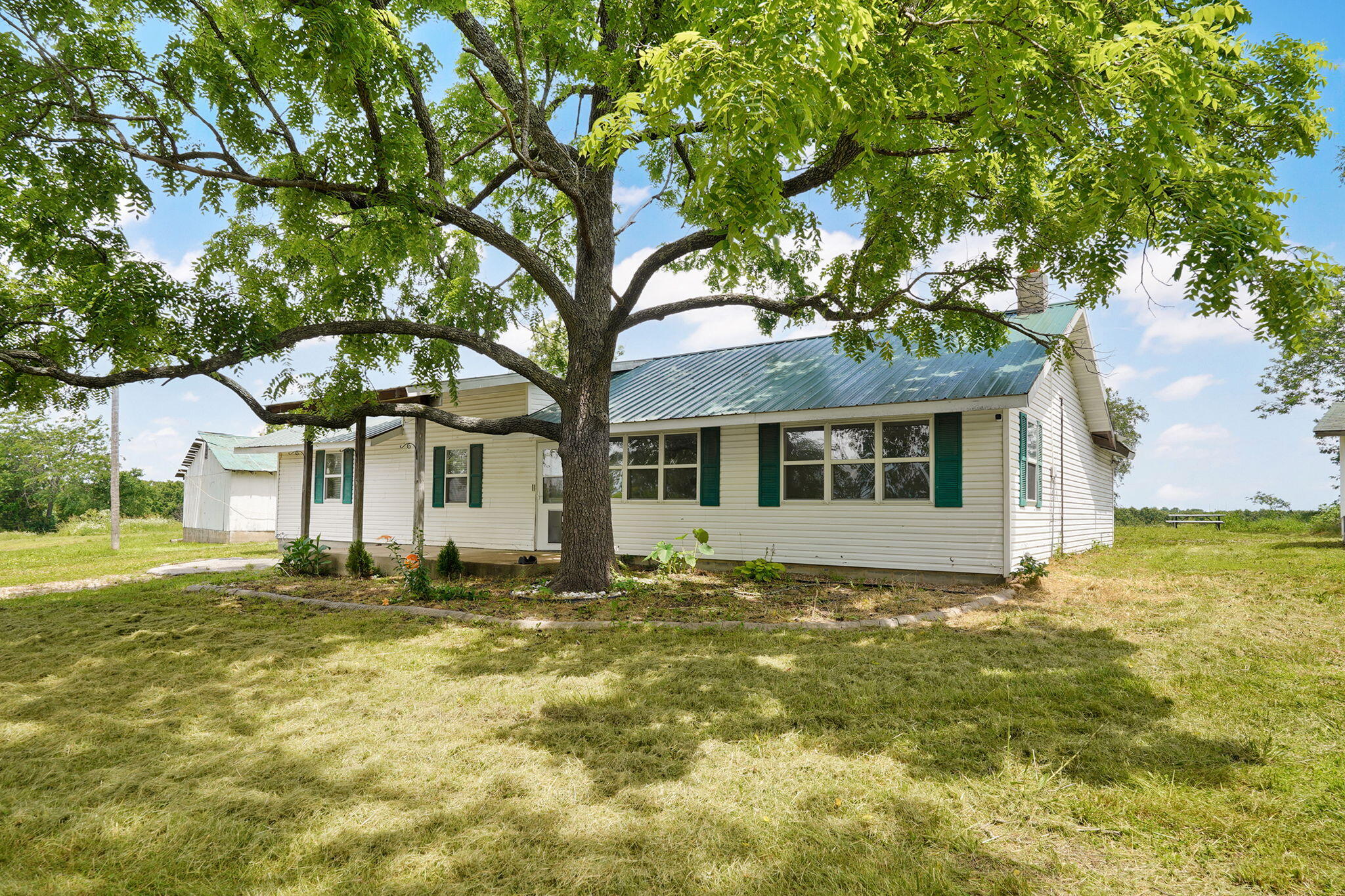 30017 Jeffries Road Property Photo 2