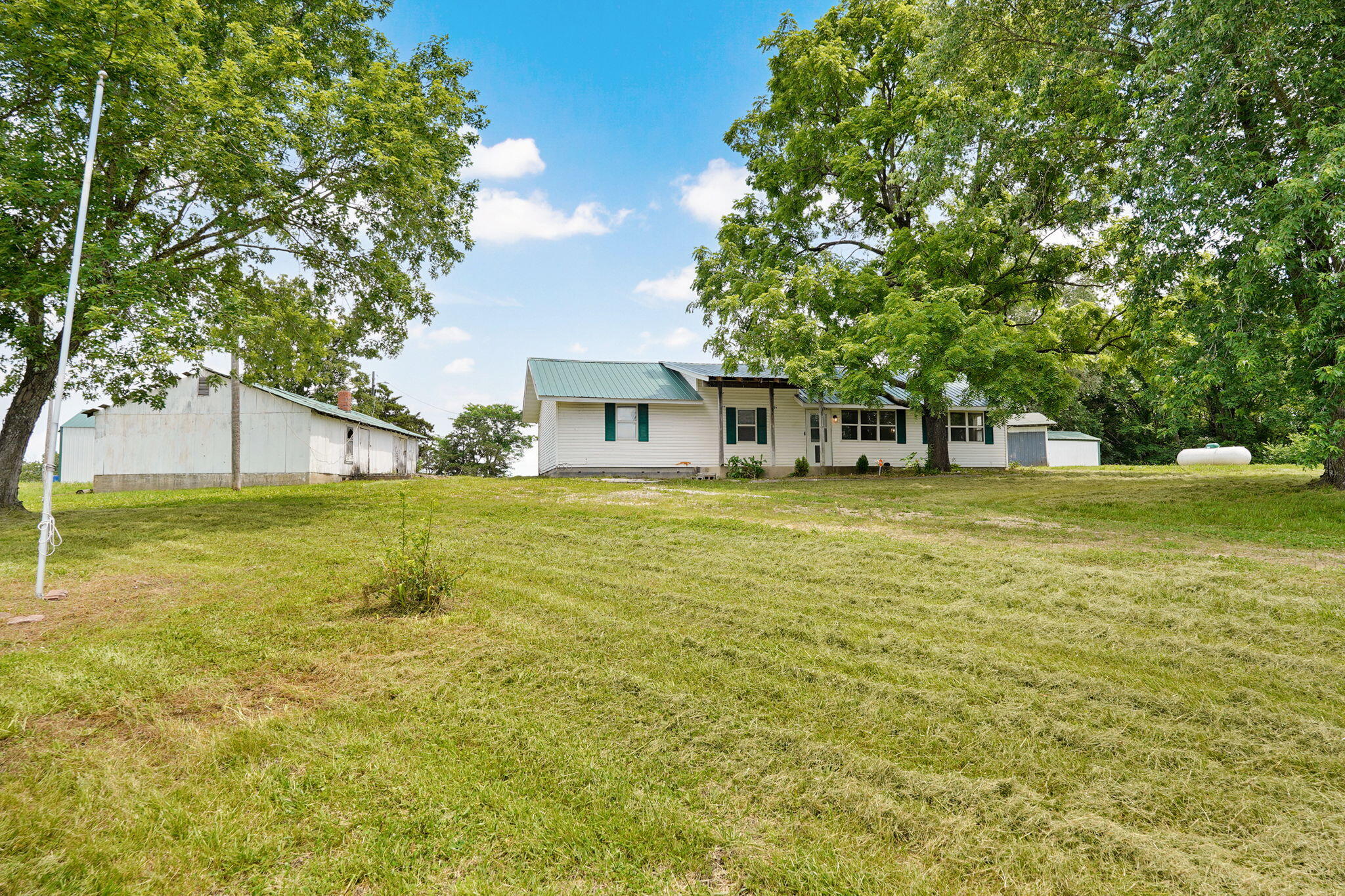 30017 Jeffries Road Property Photo 7