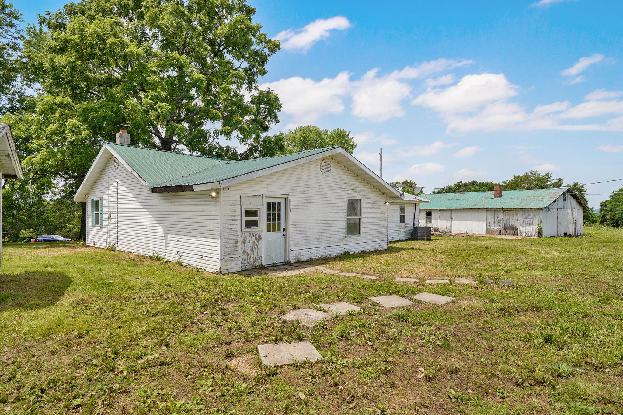 30017 Jeffries Road Property Photo 8