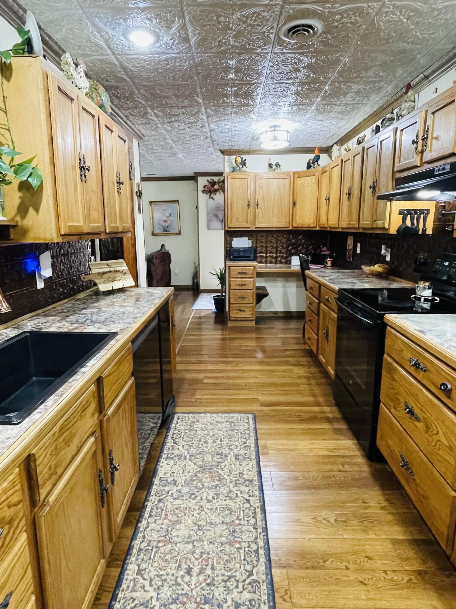 1019 North Pine Street Property Photo 13