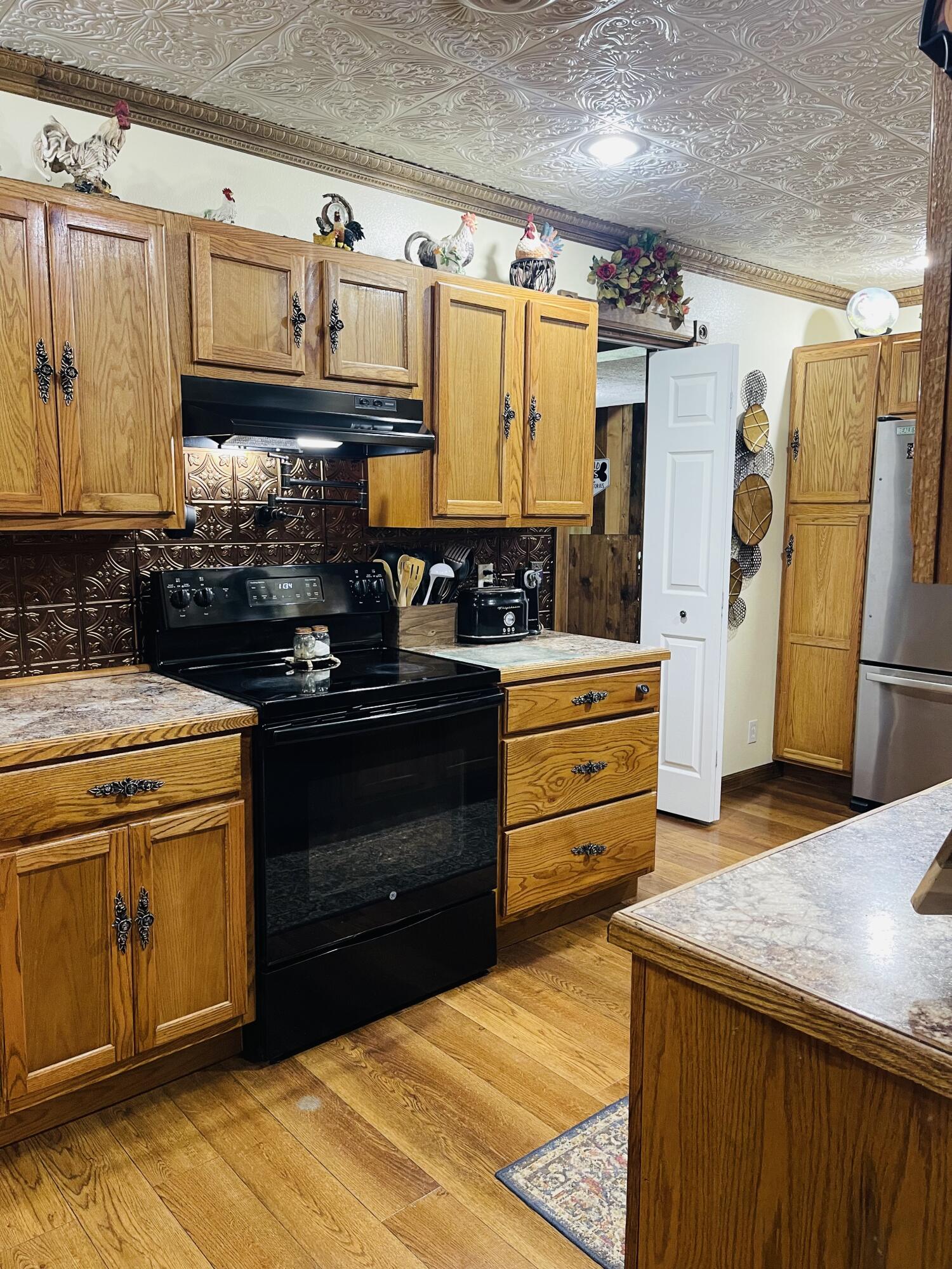 1019 North Pine Street Property Photo 17