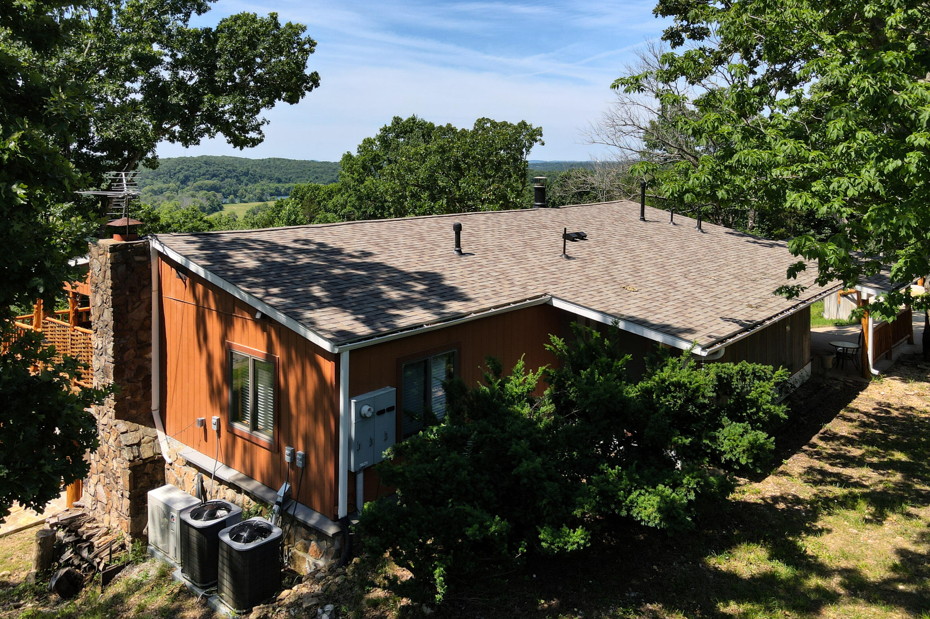 156 Lakeridge Road Property Photo 3