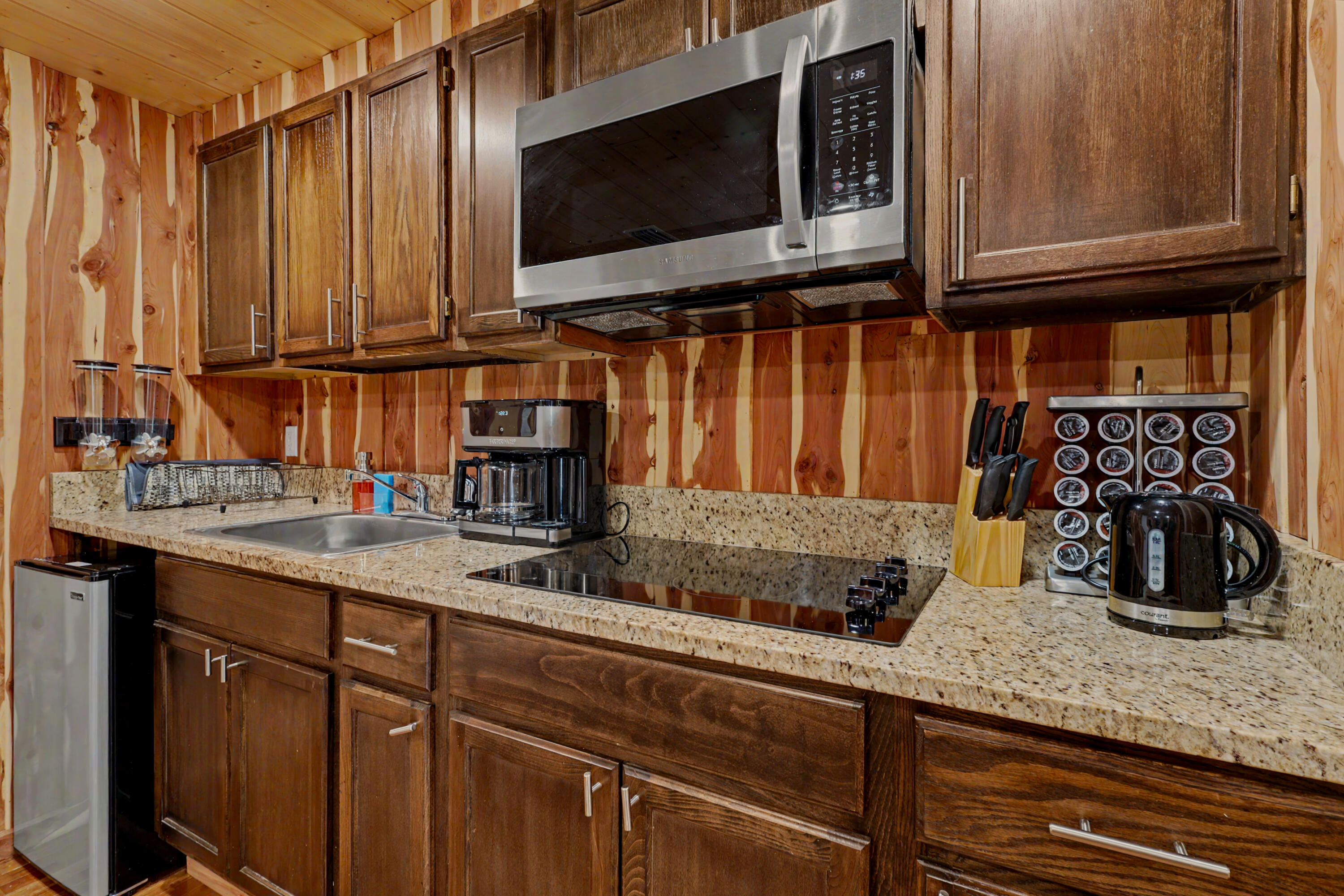 156 Lakeridge Road Property Photo 9