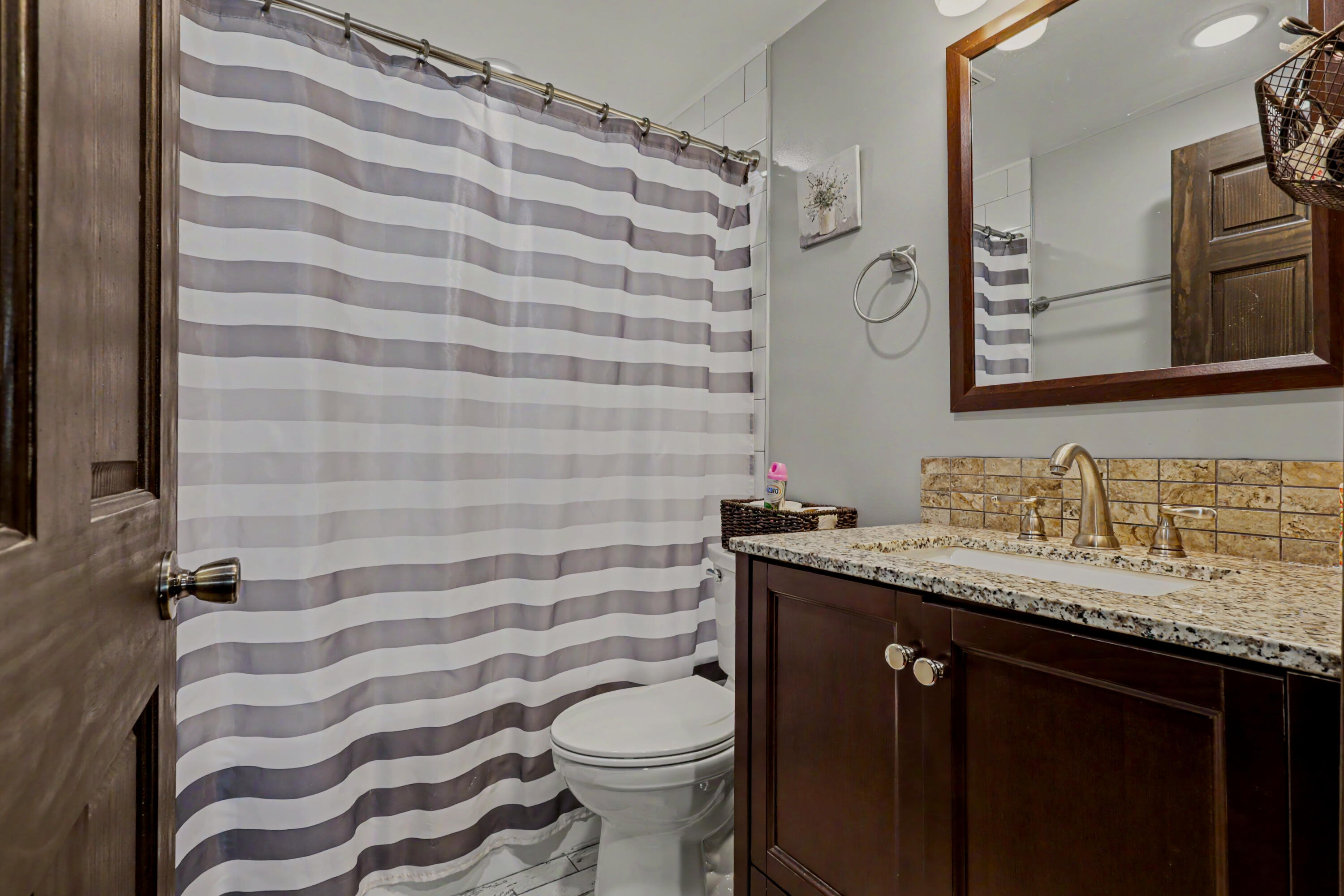 156 Lakeridge Road Property Photo 17