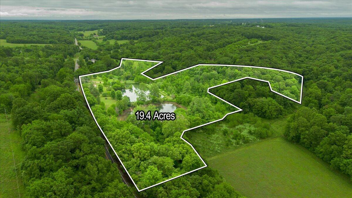 21 Lakeview Lane Property Photo 1