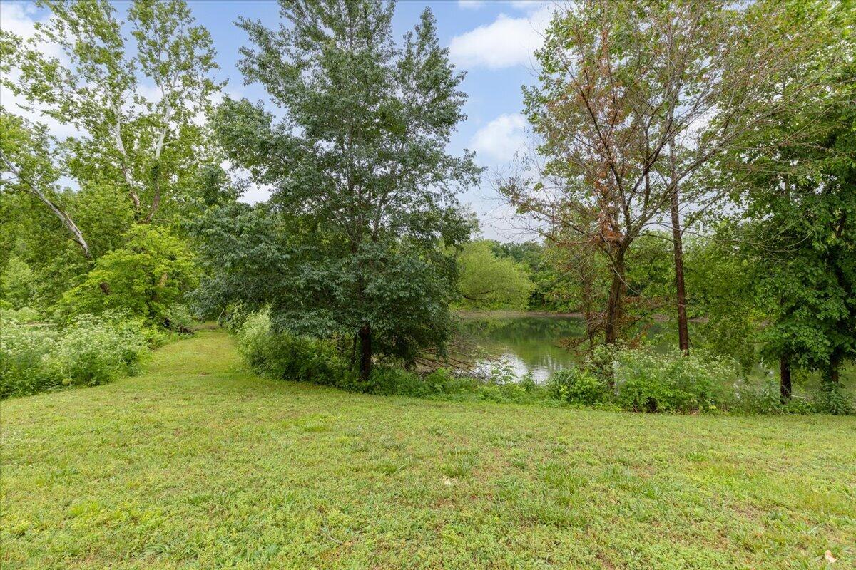 21 Lakeview Lane Property Photo 13
