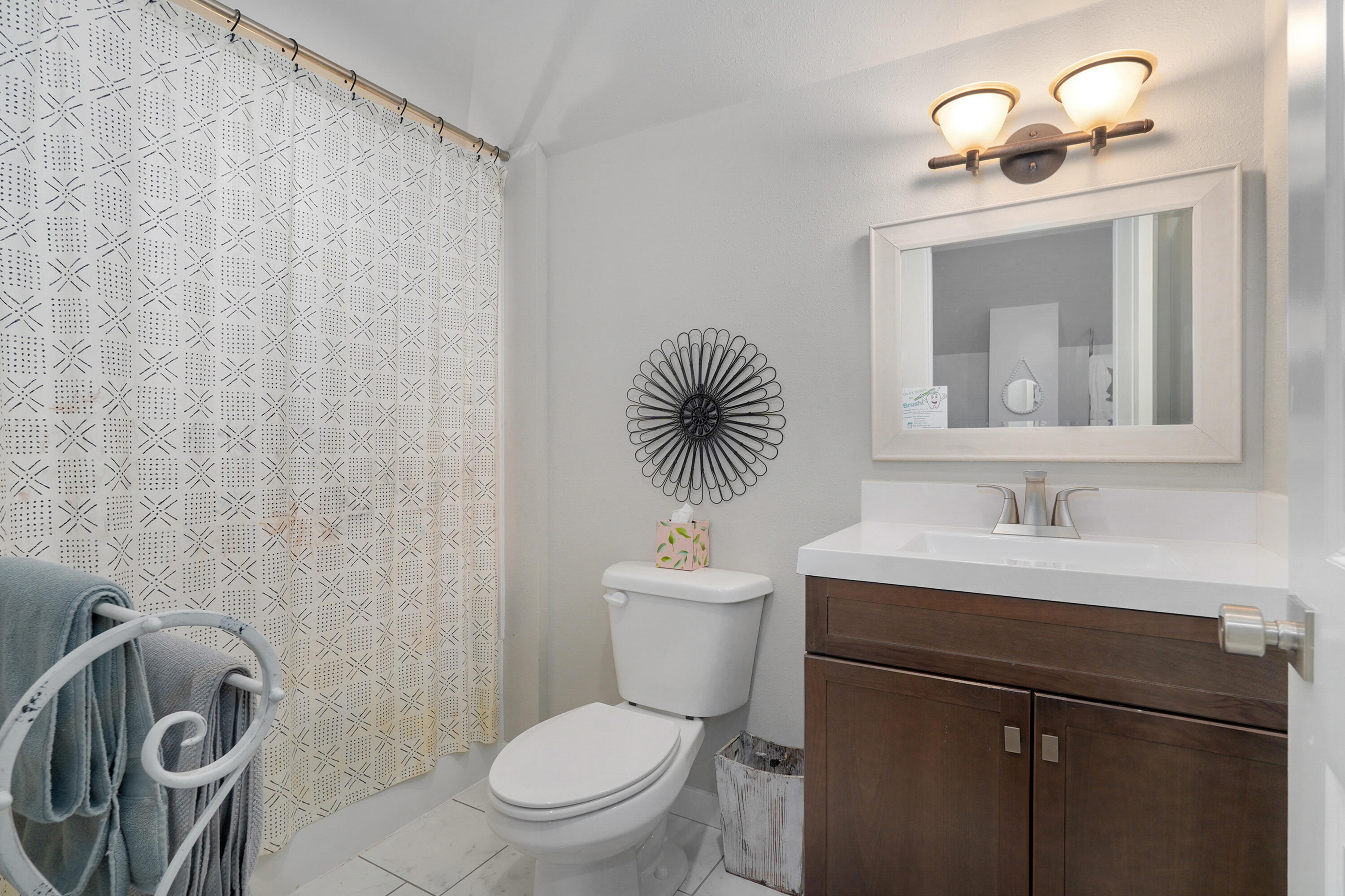 932 East Downshire Drive Property Photo 35