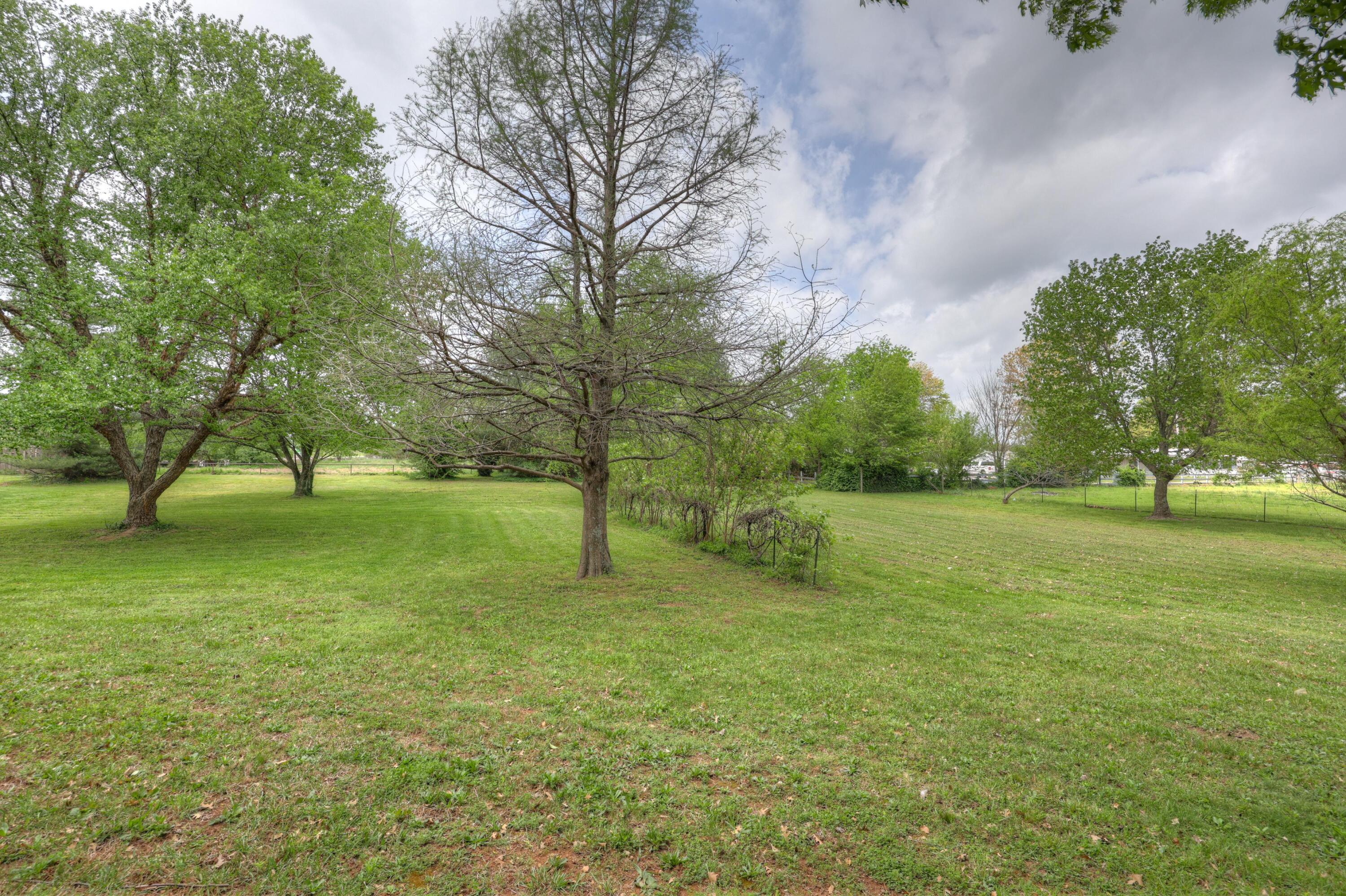 13200 Oregon Lane Property Photo 13