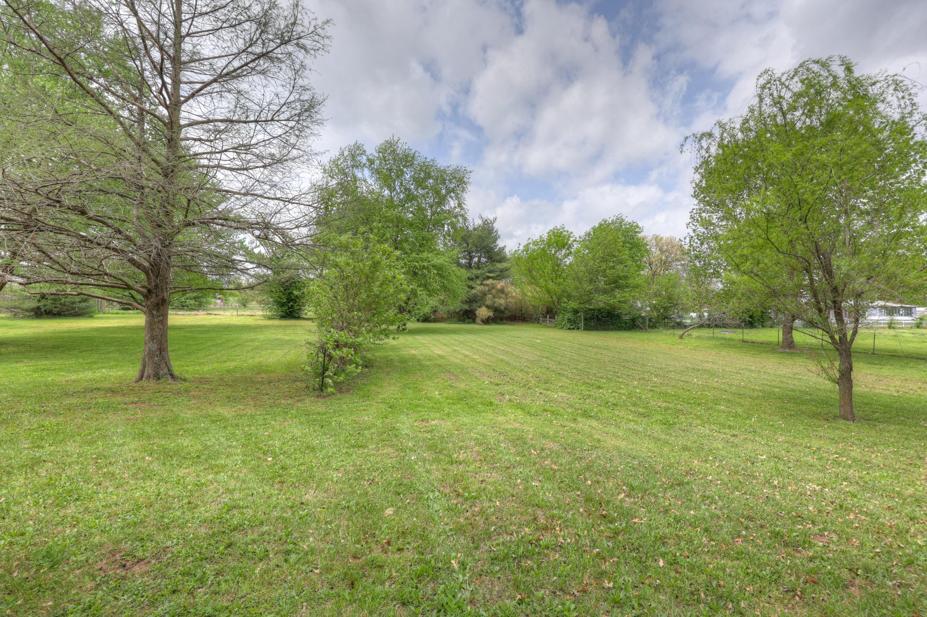 13200 Oregon Lane Property Photo 14