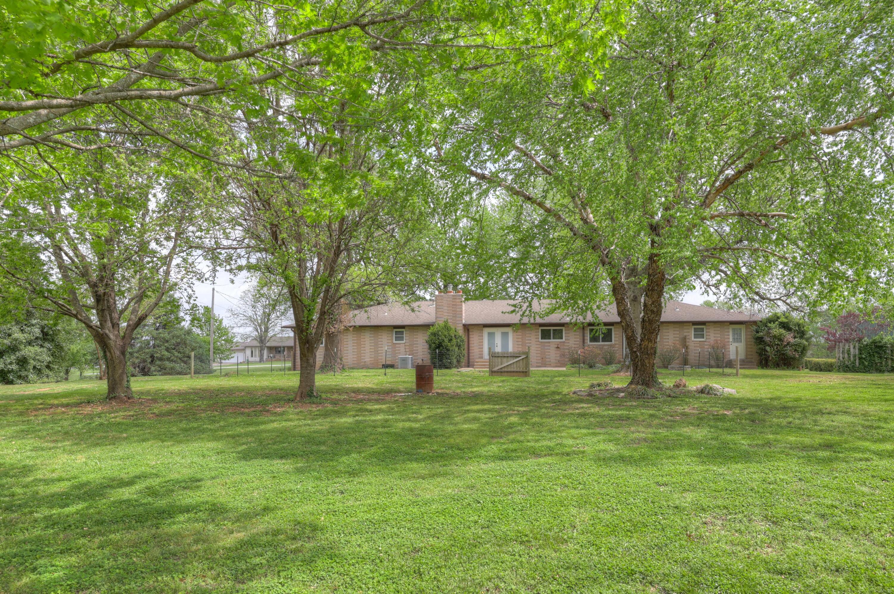 13200 Oregon Lane Property Photo 15
