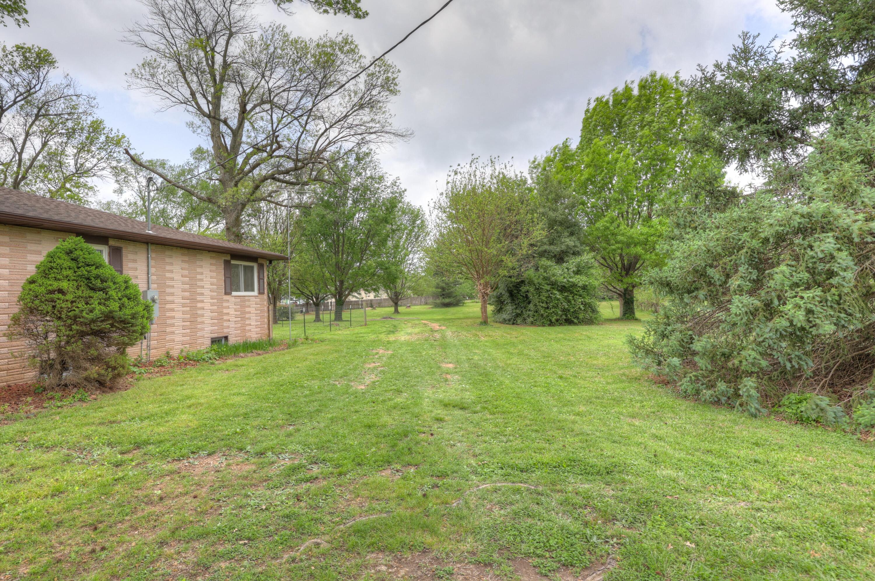 13200 Oregon Lane Property Photo 16