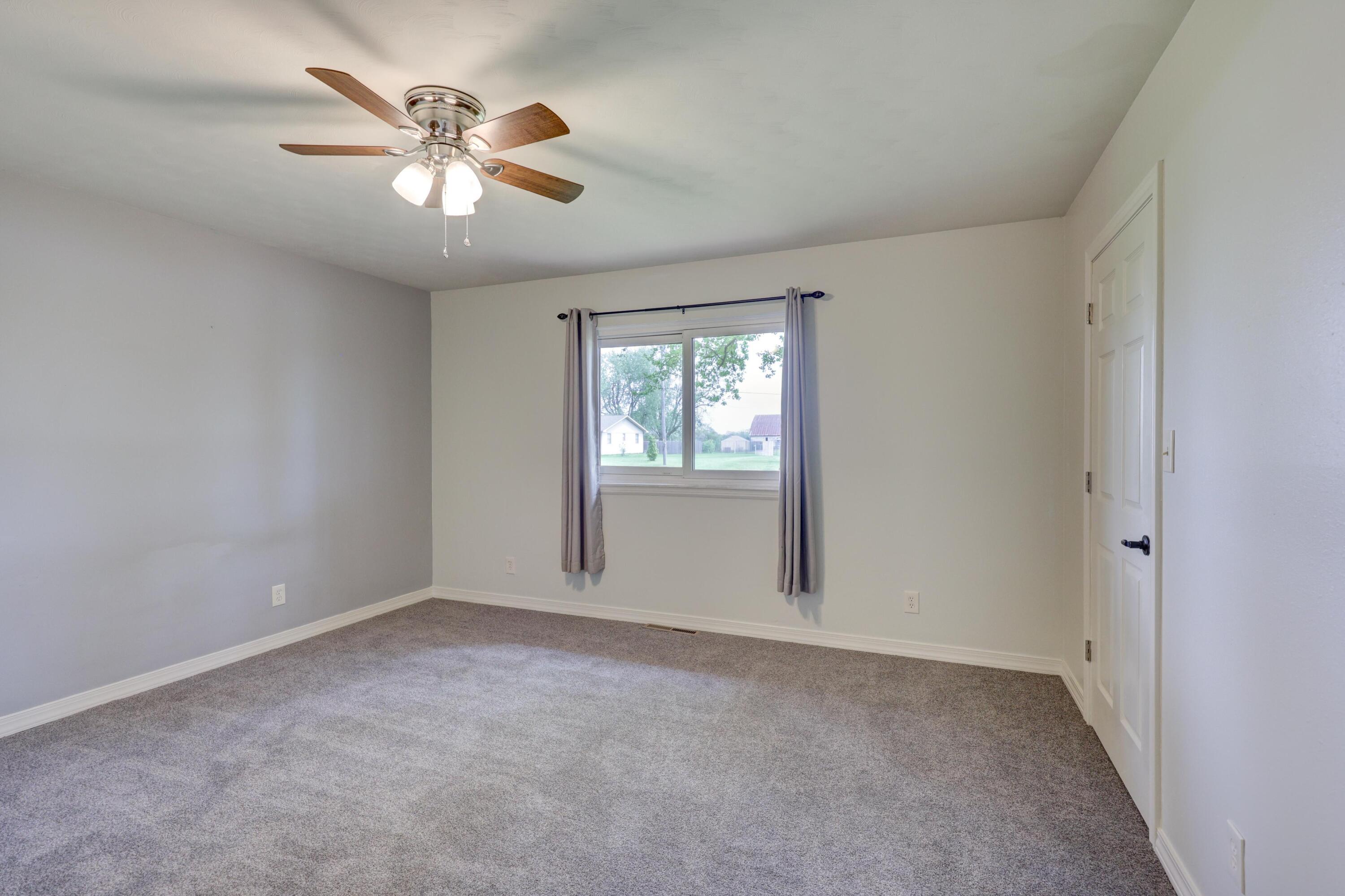 13200 Oregon Lane Property Photo 44
