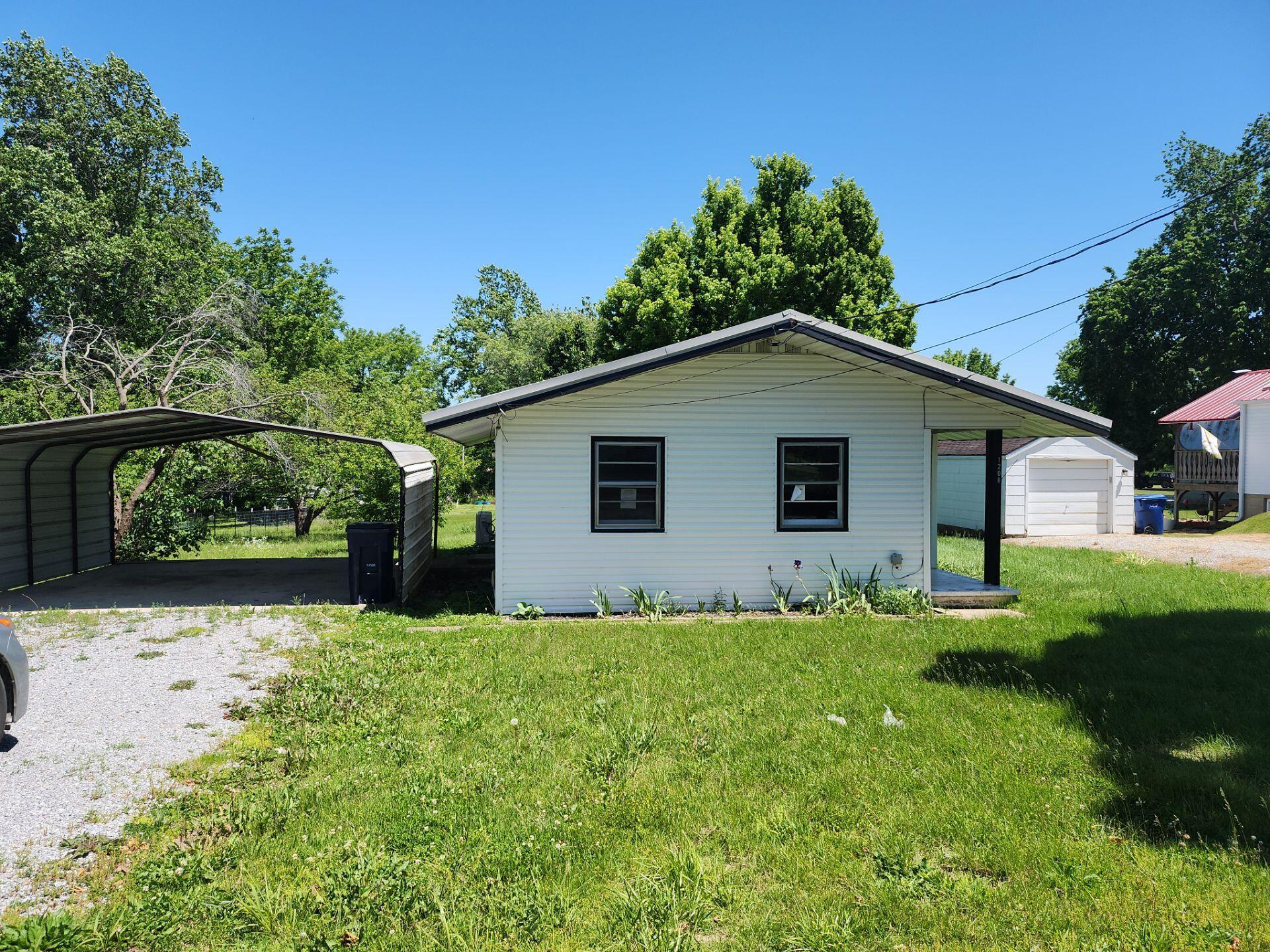 1208 Thomasville Road Property Photo 1