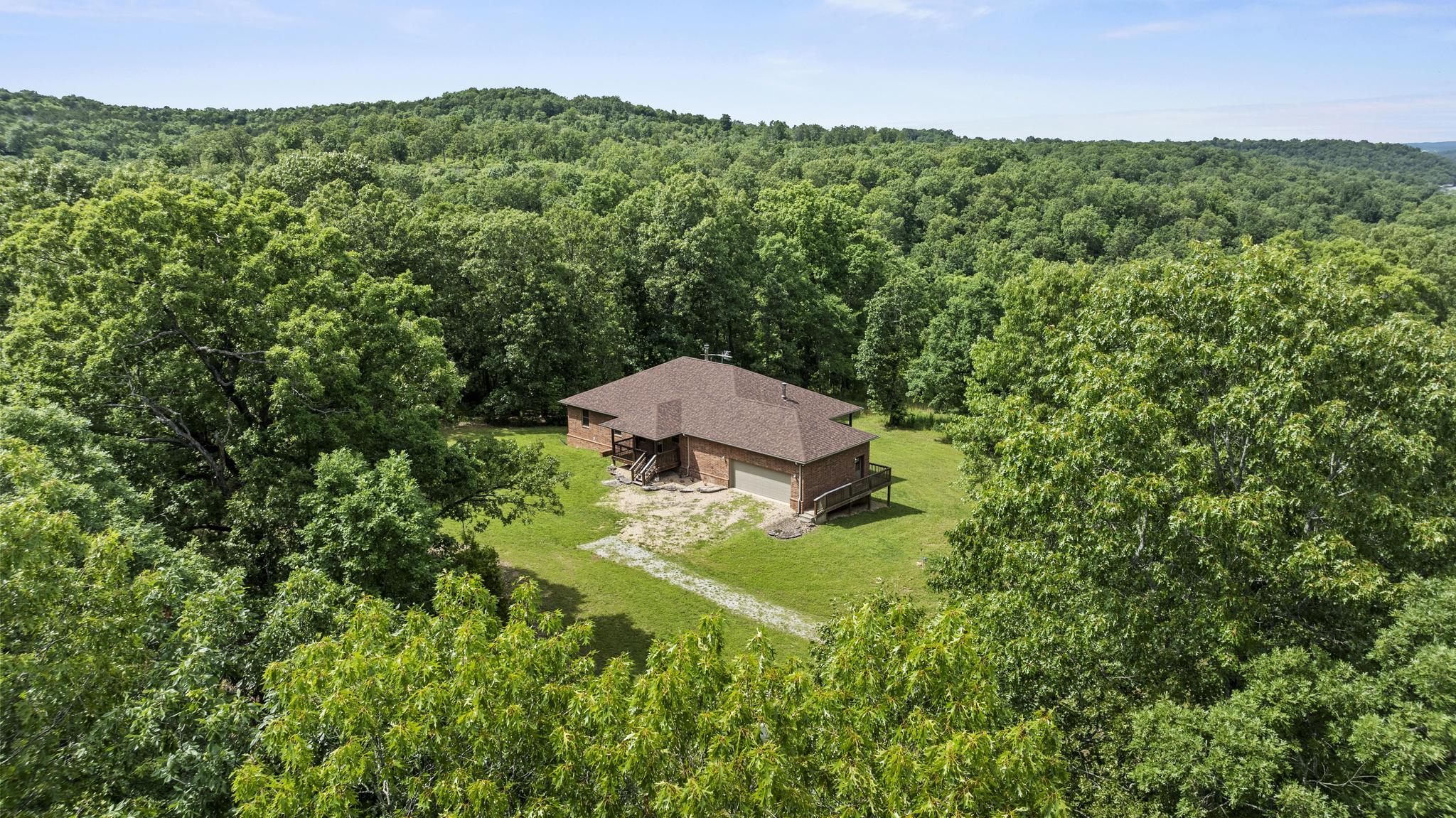 225 Cory's Trail Property Photo 1