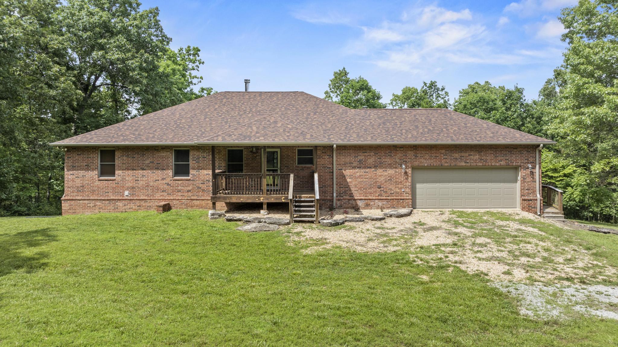225 Cory's Trail Property Photo 3