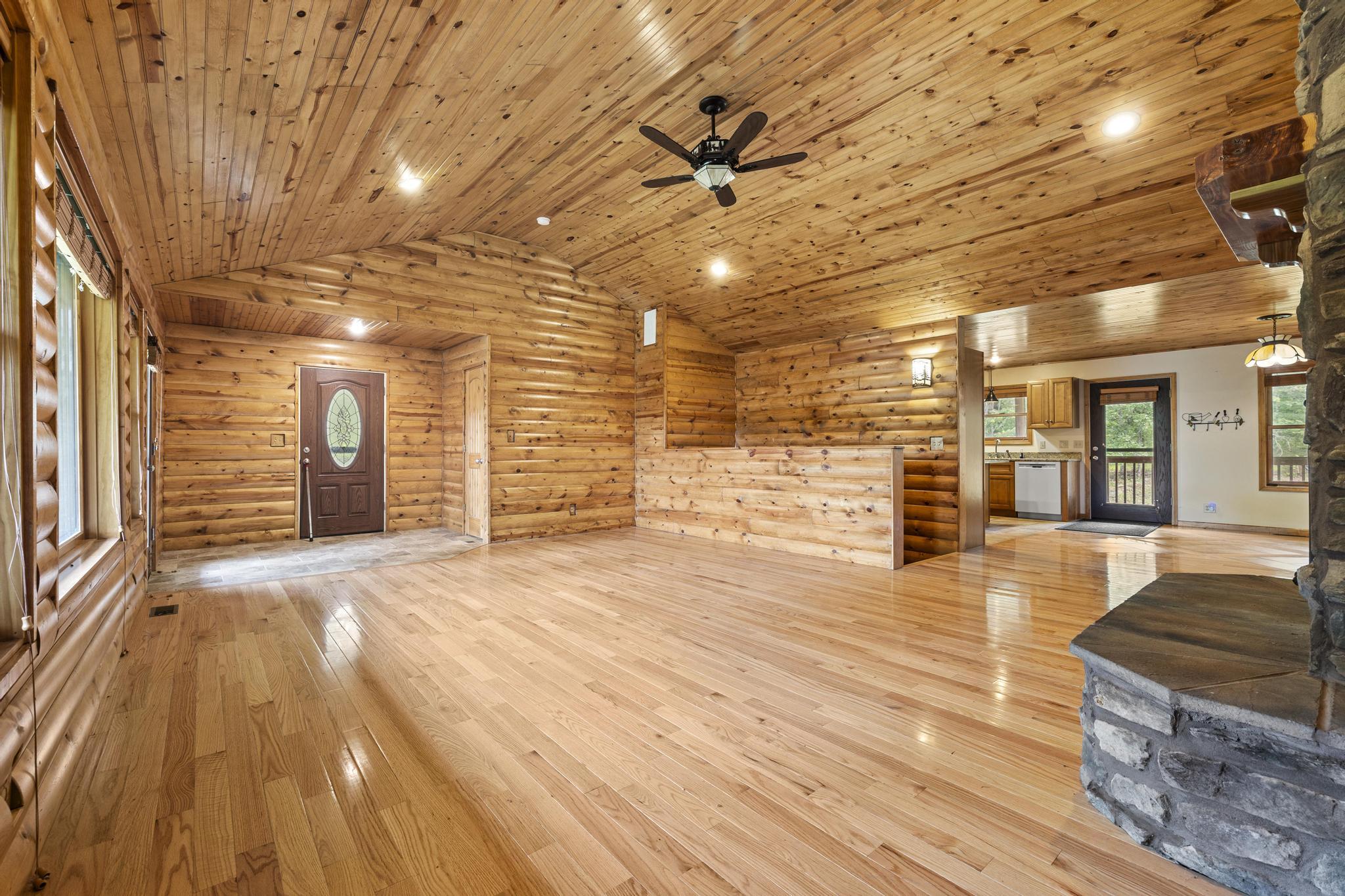 225 Cory's Trail Property Photo 10