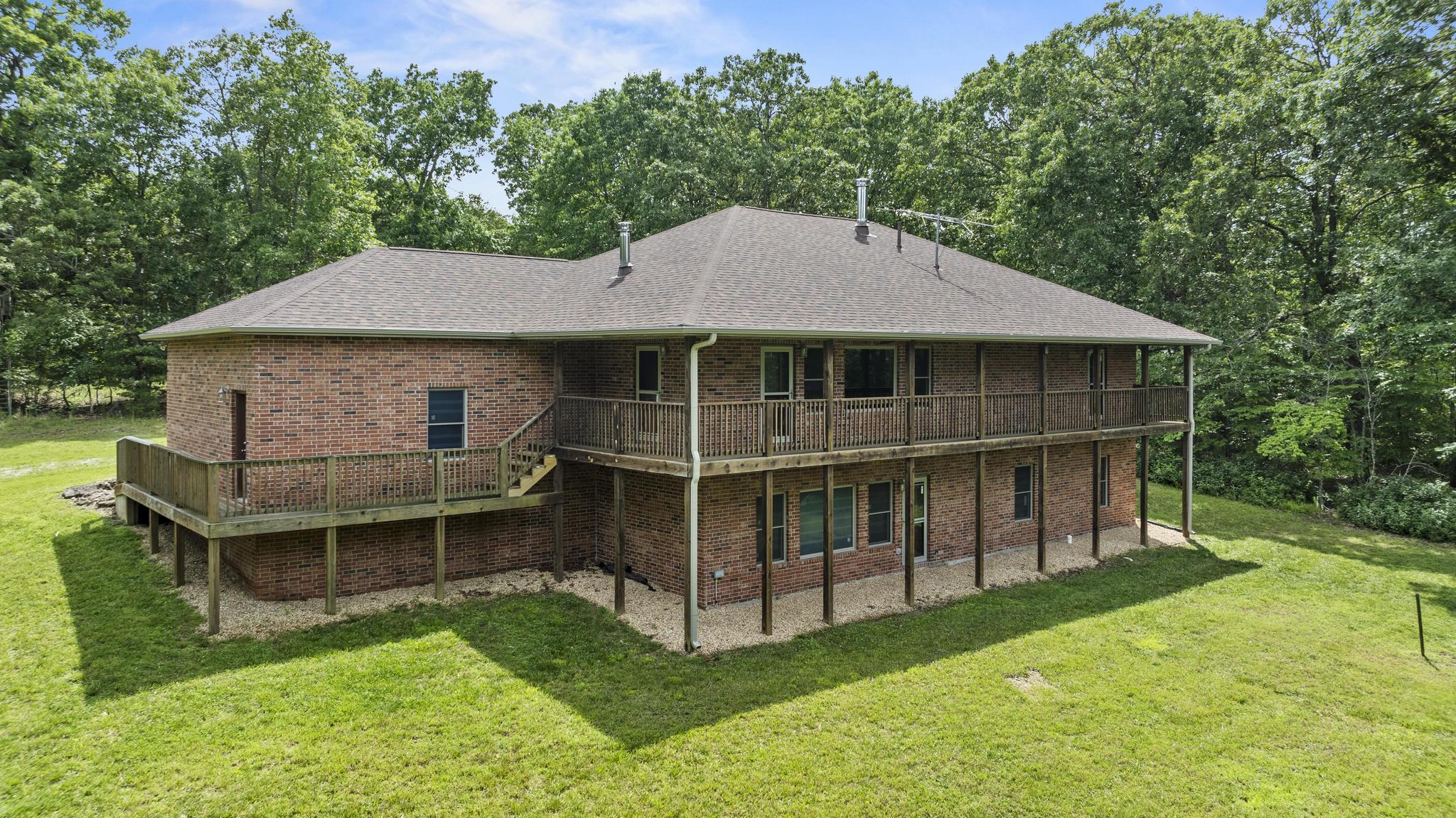 225 Cory's Trail Property Photo 53