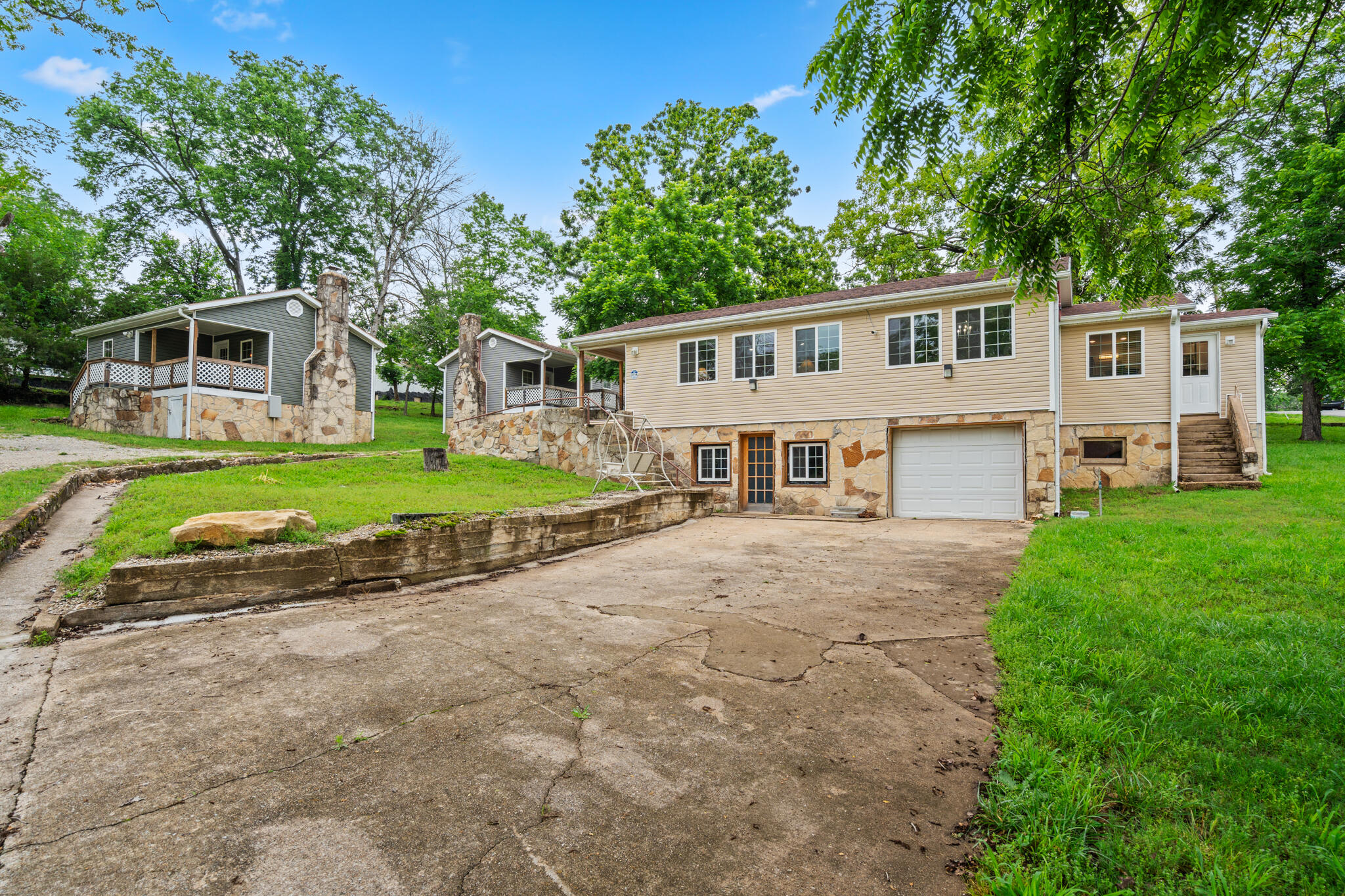 177 Benton Avenue Property Photo 4