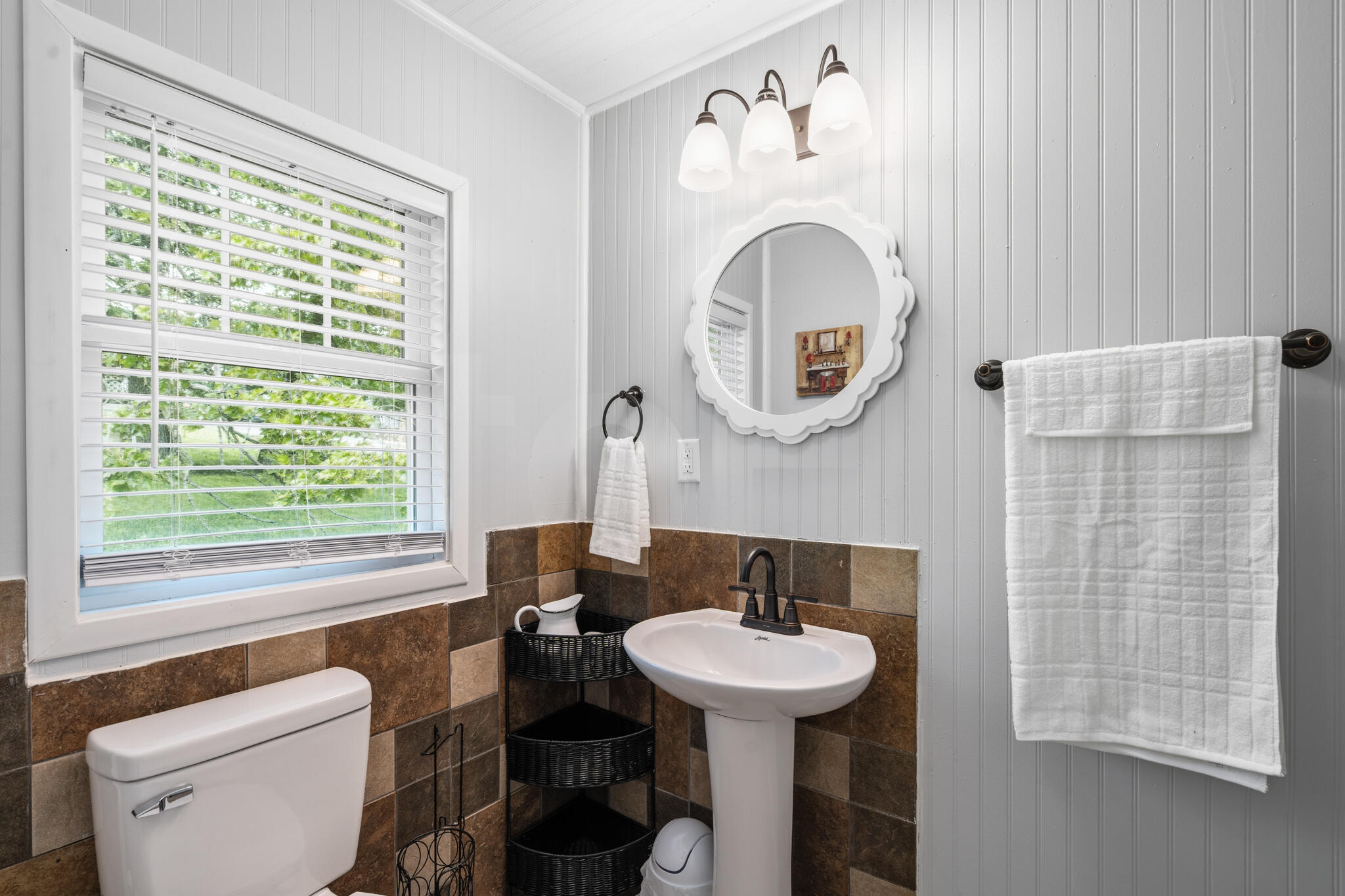 177 Benton Avenue Property Photo 16