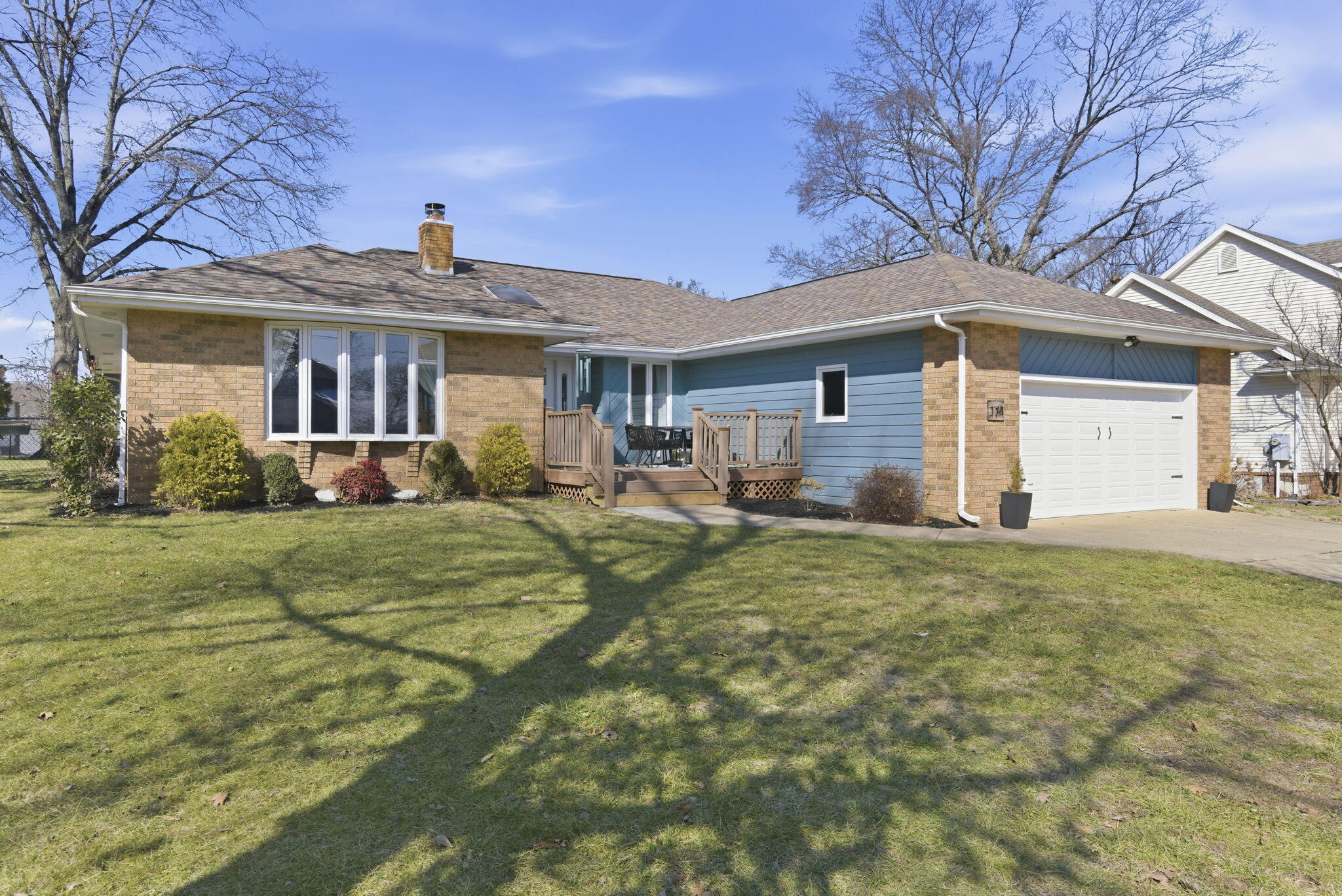 174 Lakeshore Drive South Property Photo 33