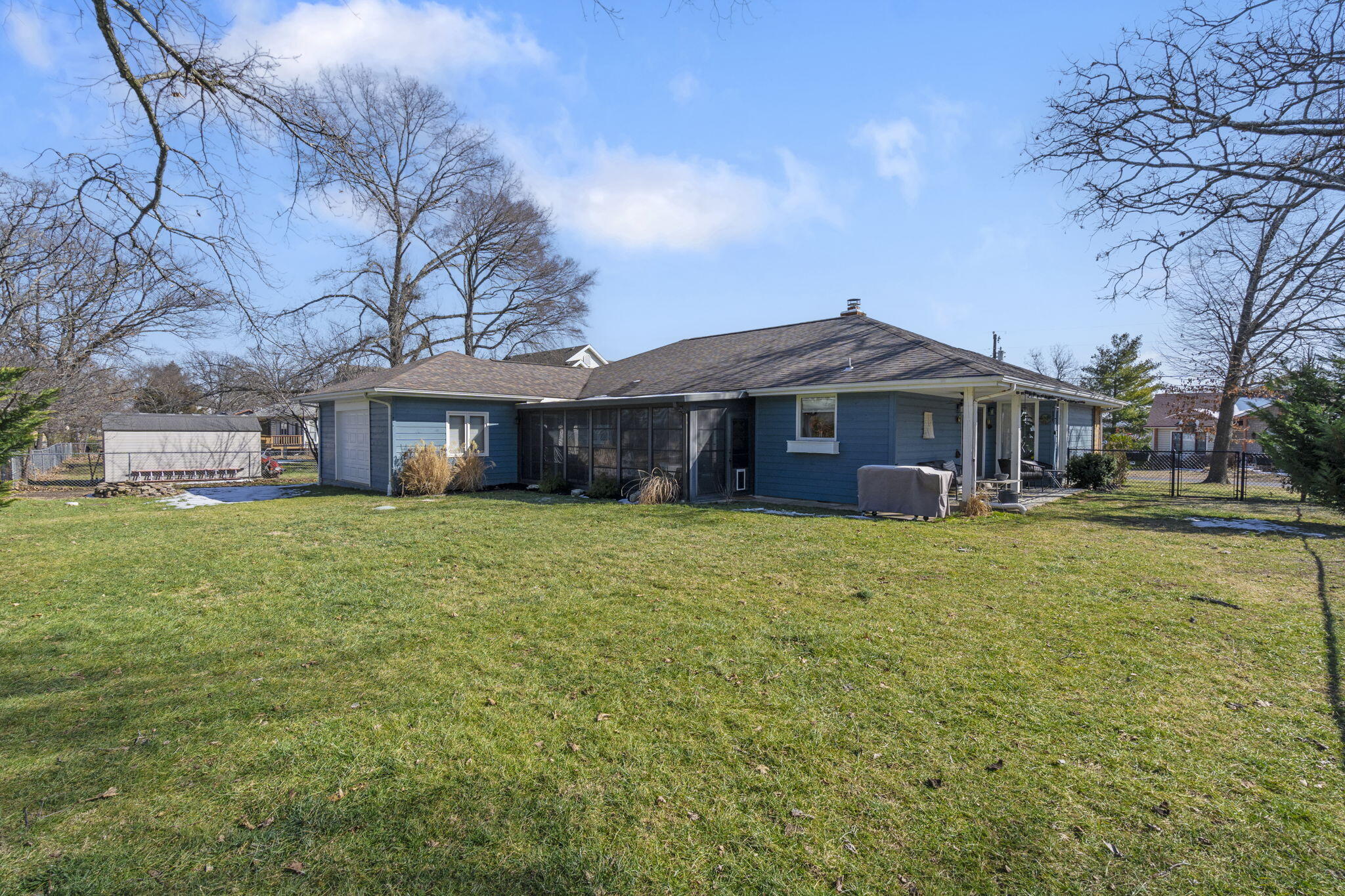 174 Lakeshore Drive South Property Photo 37