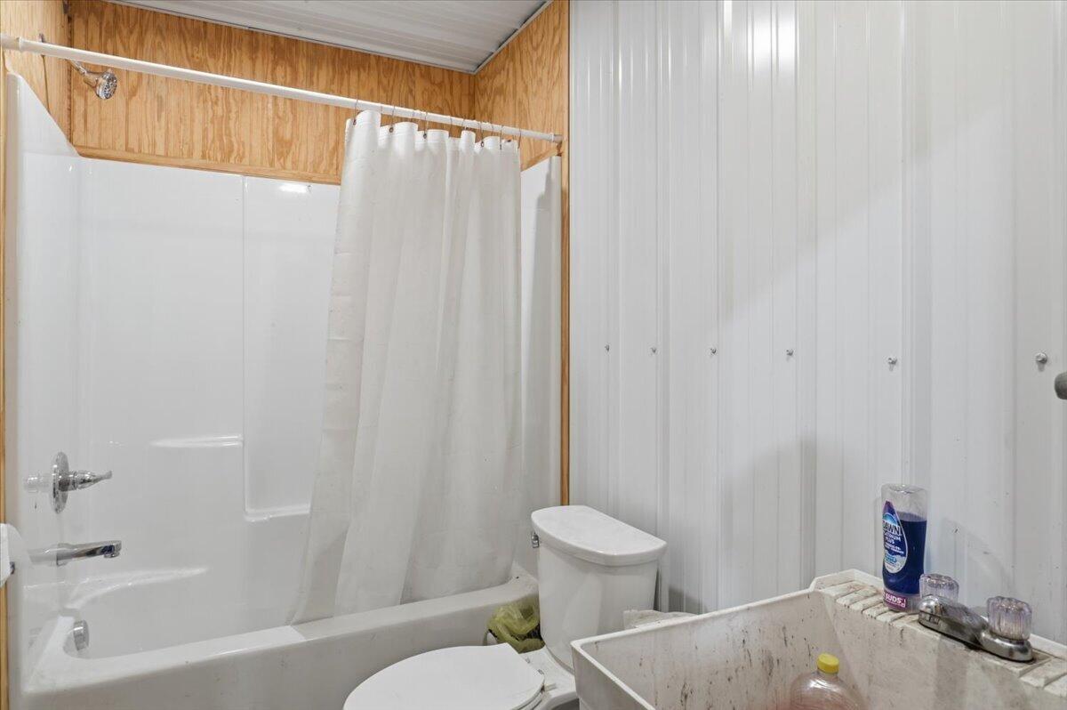 1350 Azalea Street Property Photo 40