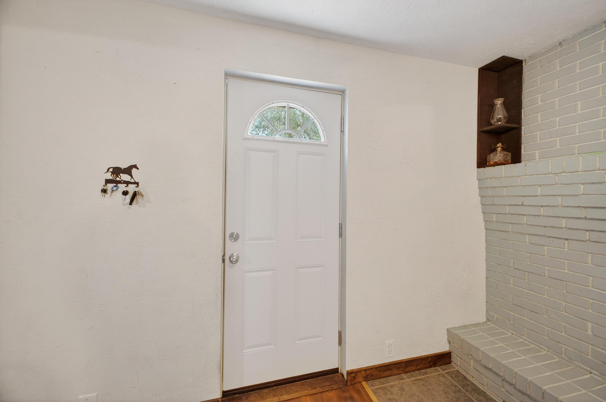 2081 Sand Ridge Road Property Photo 6