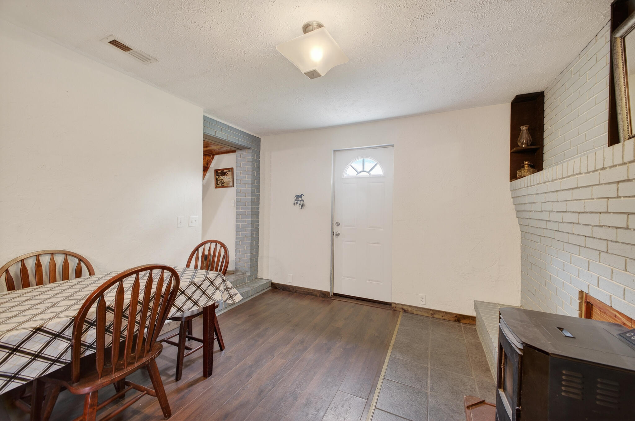 2081 Sand Ridge Road Property Photo 8