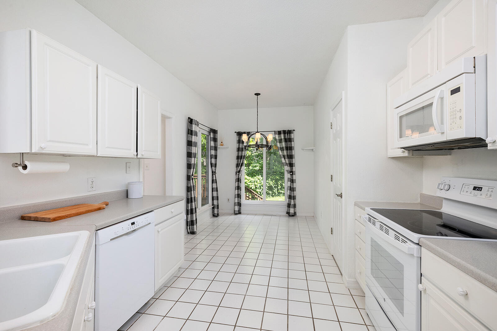 420 Amanda Road Property Photo 15