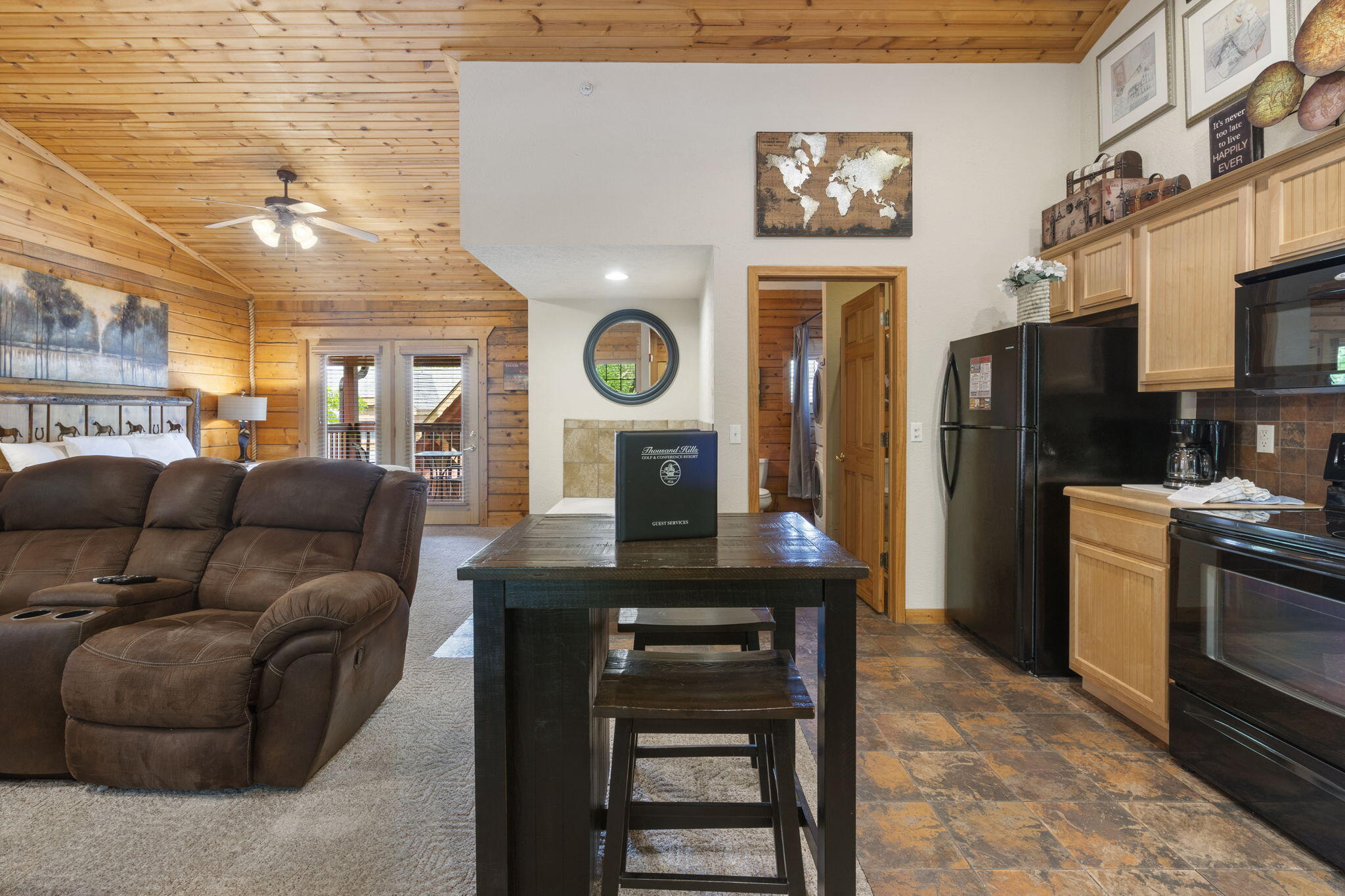 141 Rock Candy Lane Property Photo 9