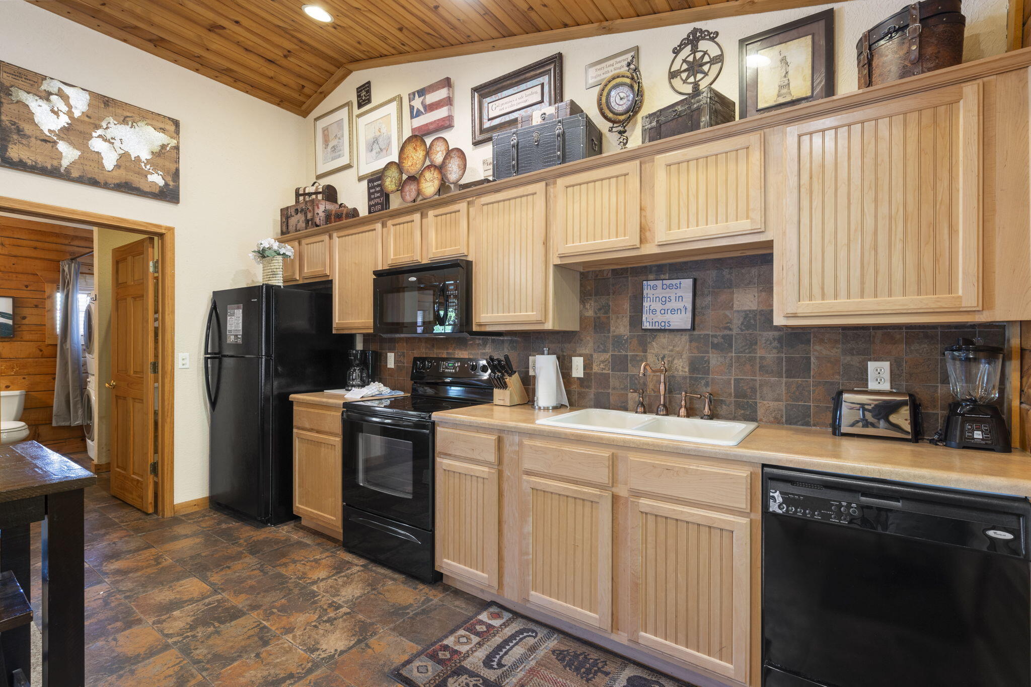 141 Rock Candy Lane Property Photo 12