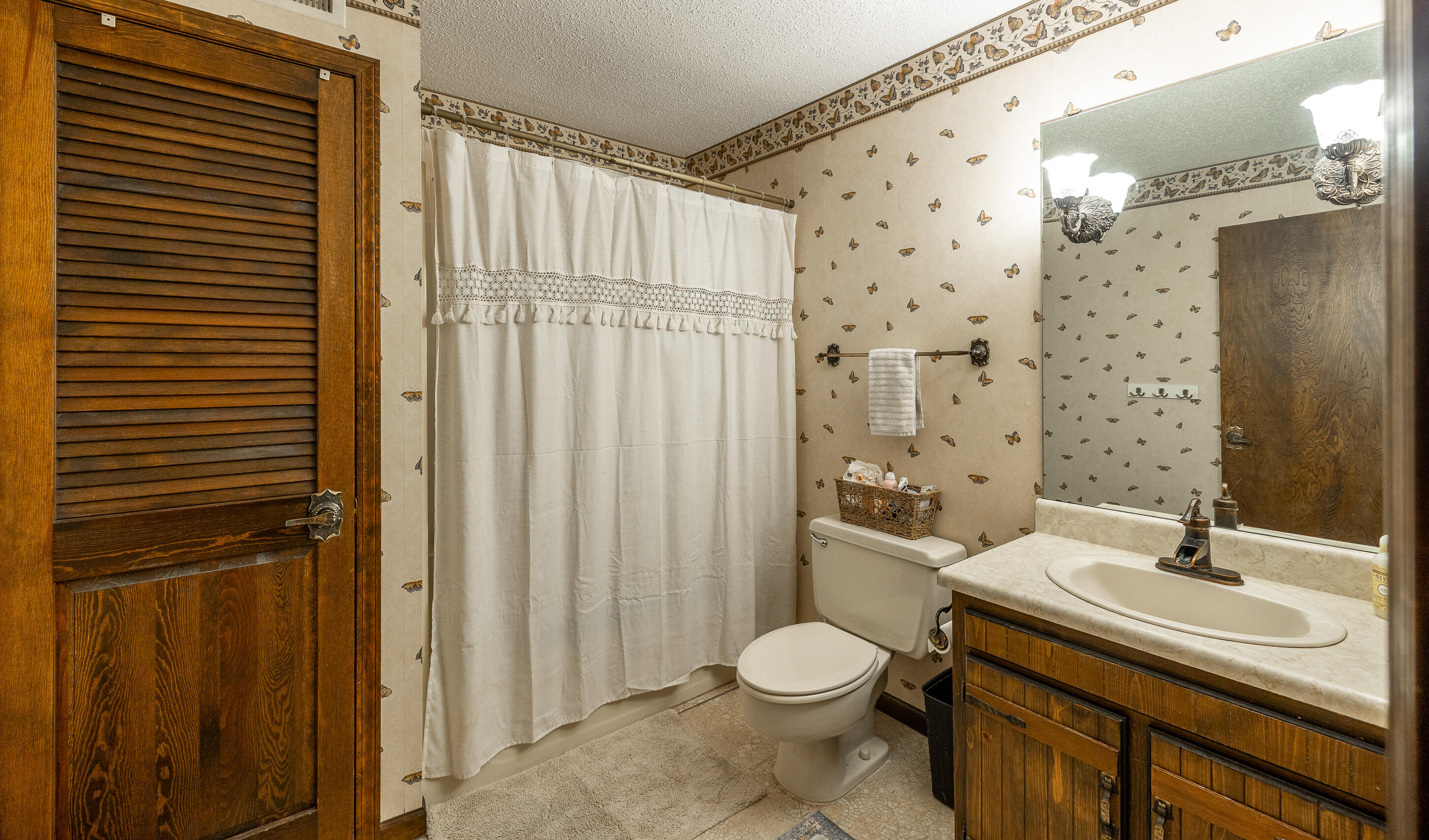 11545 Slaughter Road Property Photo 27