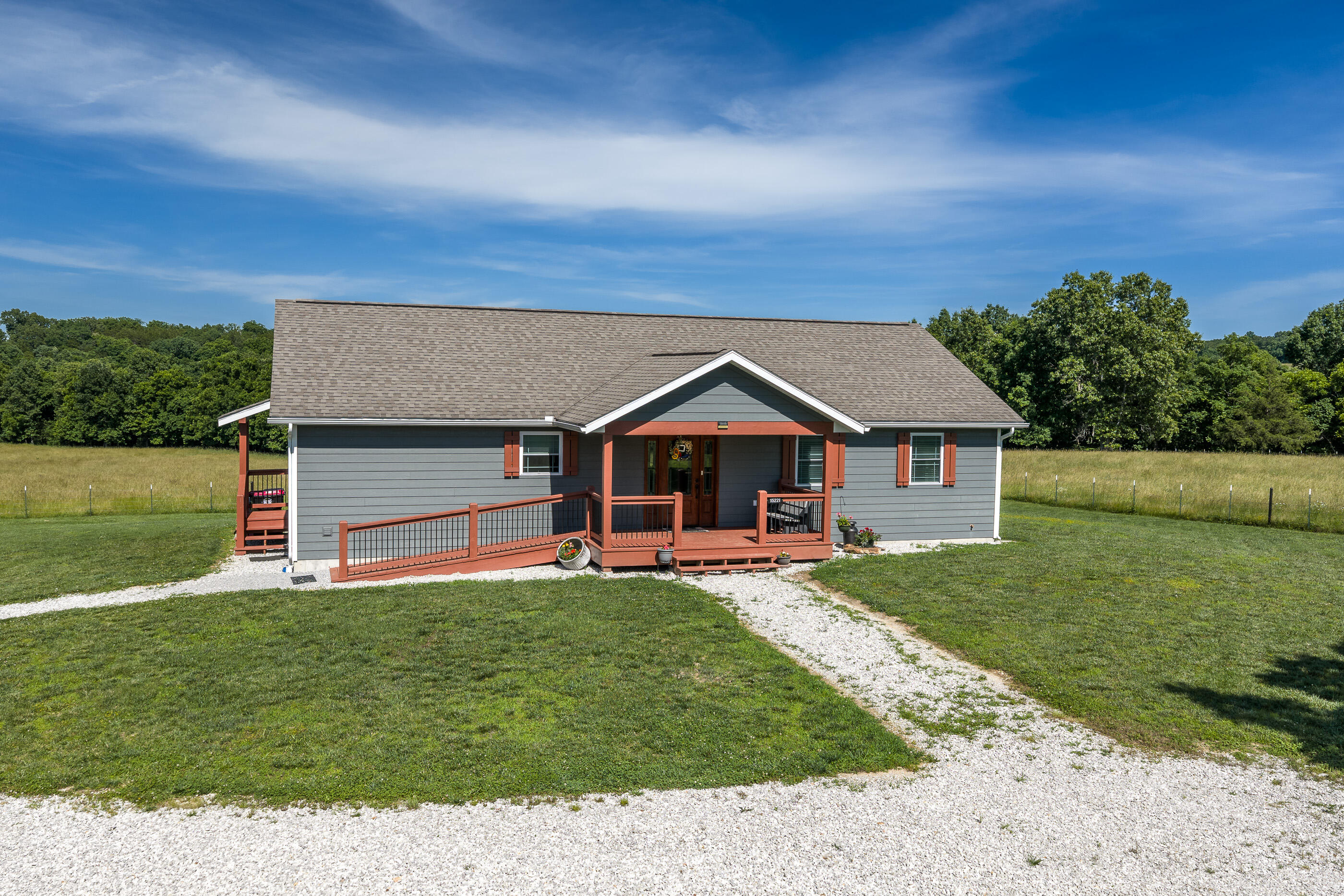 60326011 Property Photo 3